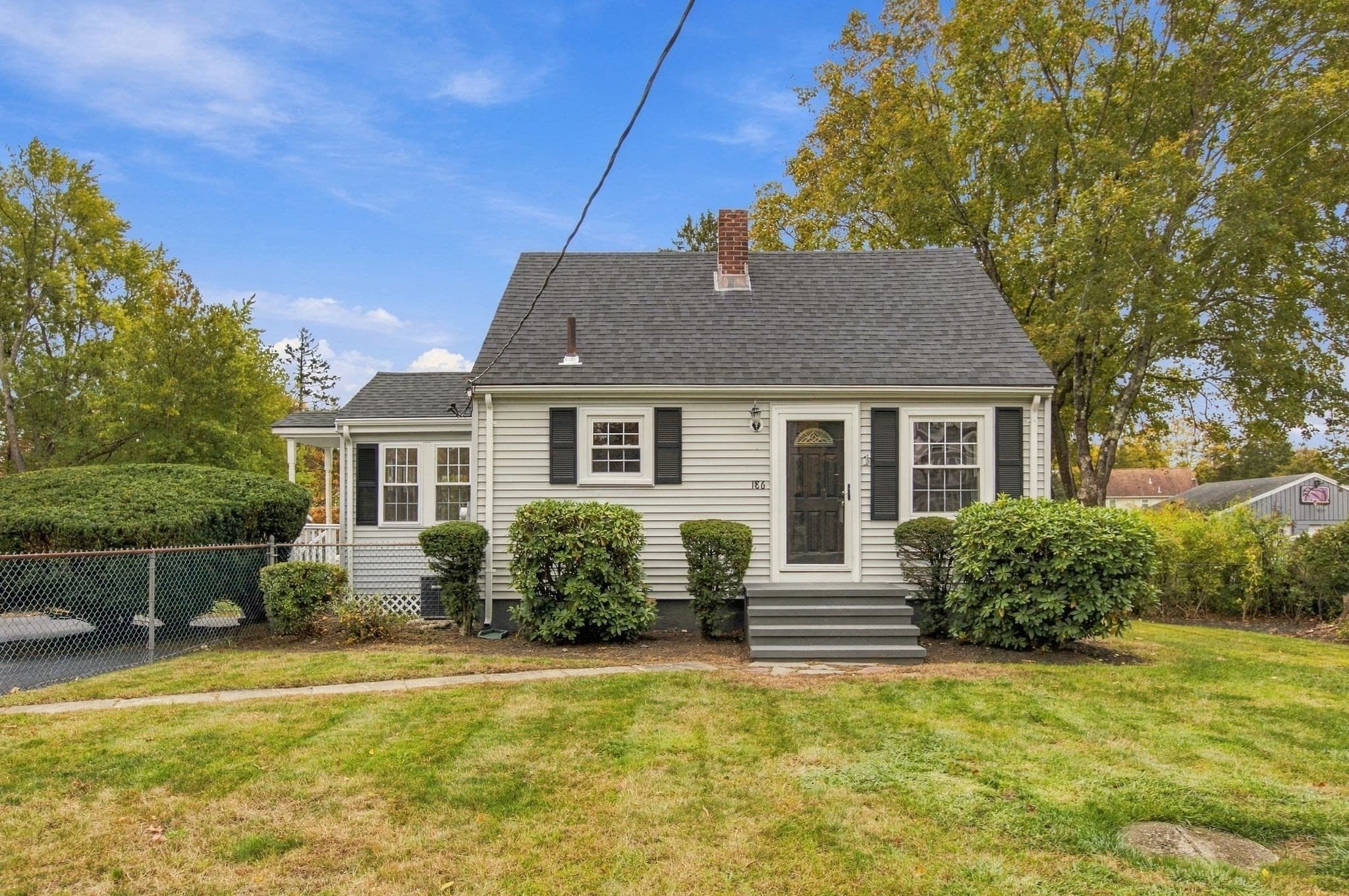 186 Plain St, Stoughton MA 02072