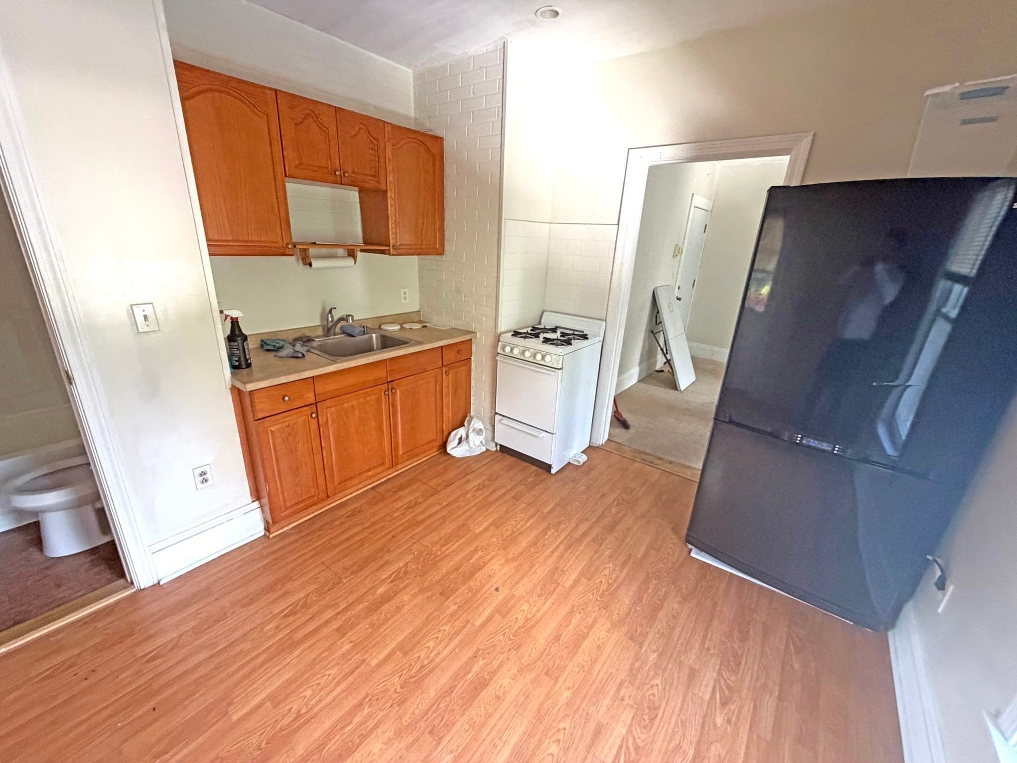 4 Family at 98 Warren St, Randolph MA 02368, photo 9 of 17