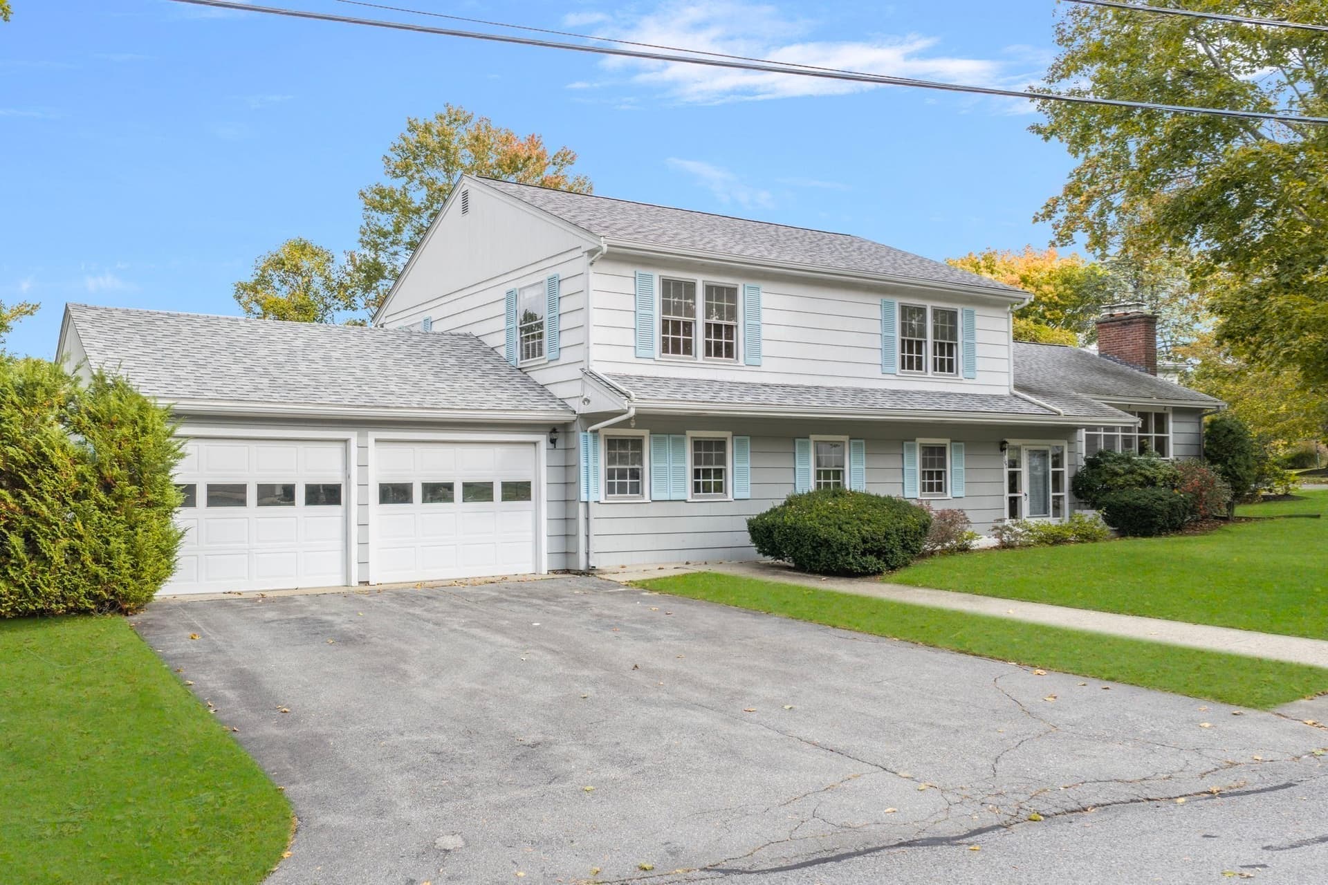 167 West Hawthorn Street, Dartmouth MA 02747