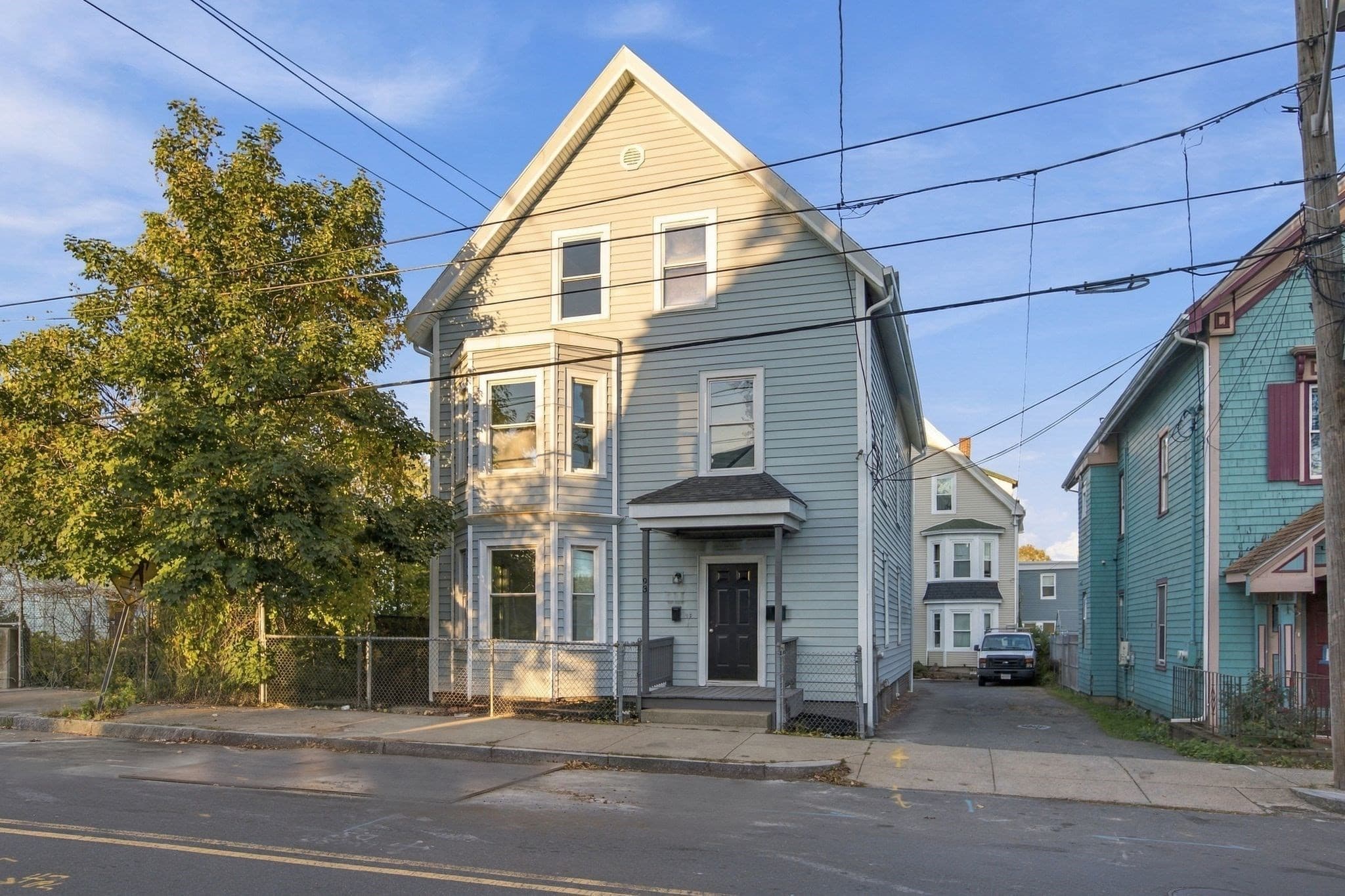 3 Family at 93 Chestnut St, Lynn MA 01902, photo 2 of 12