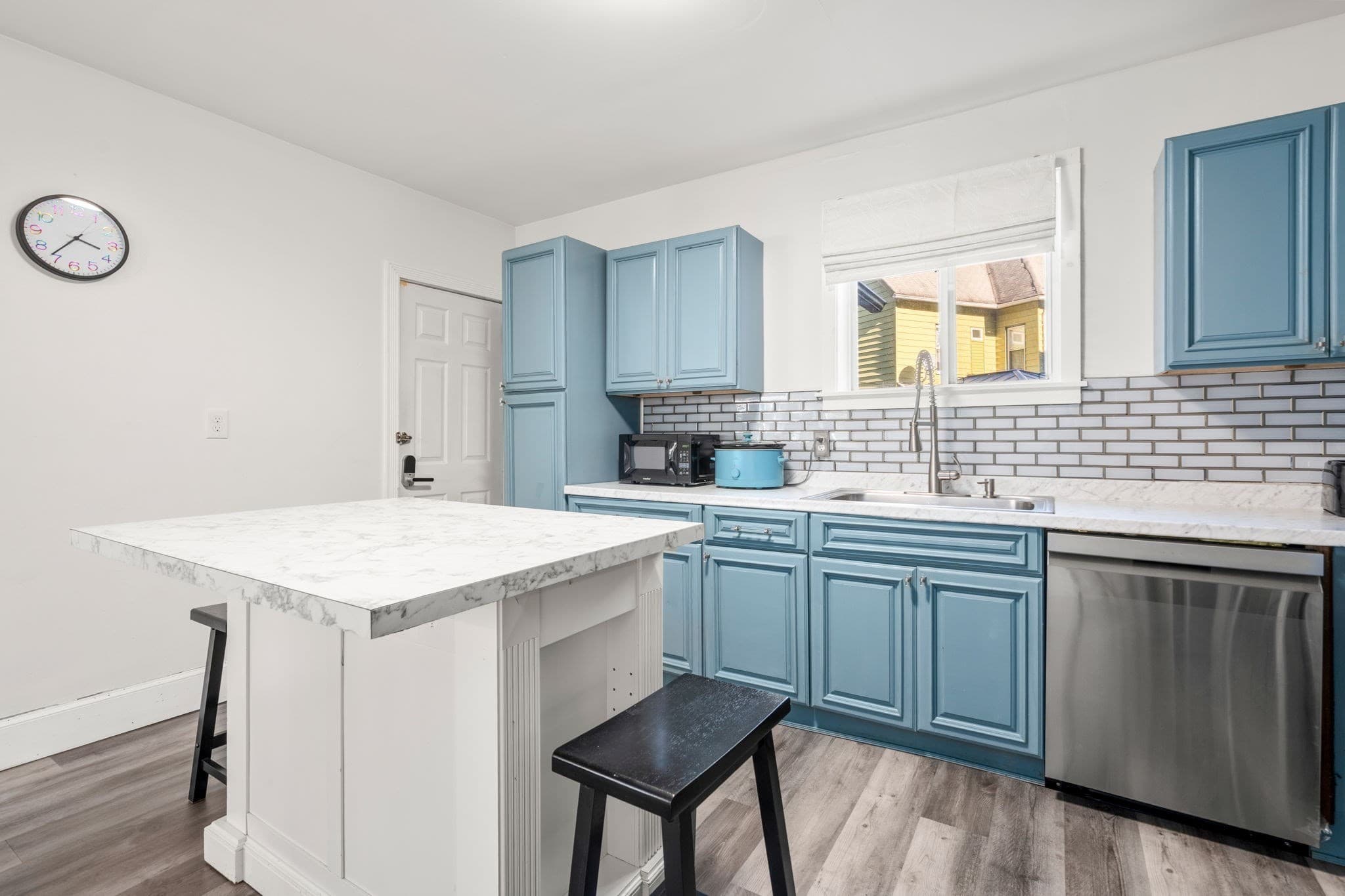 Single Family Residence at 25 Marengo Park, Springfield MA 01108, photo 11 of 37