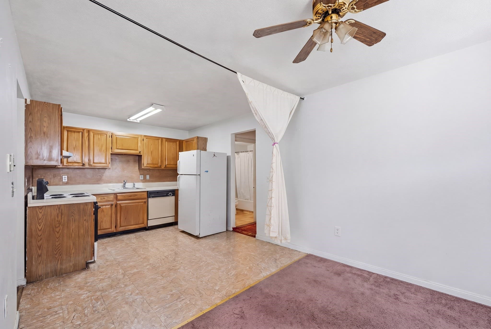 Condominium at 21 Ferndale St # 2B, Boston MA 02124, photo 3 of 9