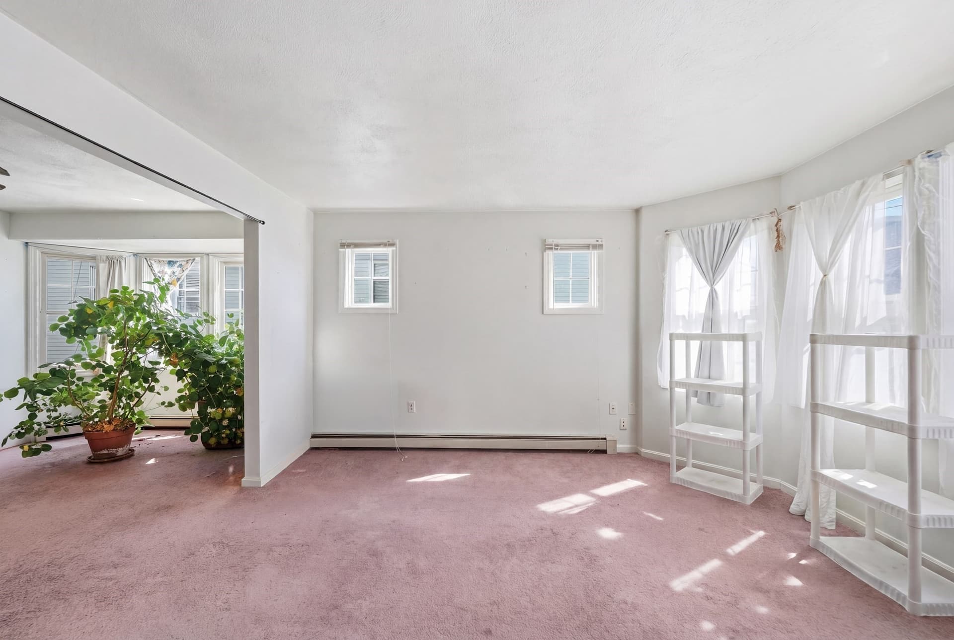 21 Ferndale St # 2B, Boston MA 02124