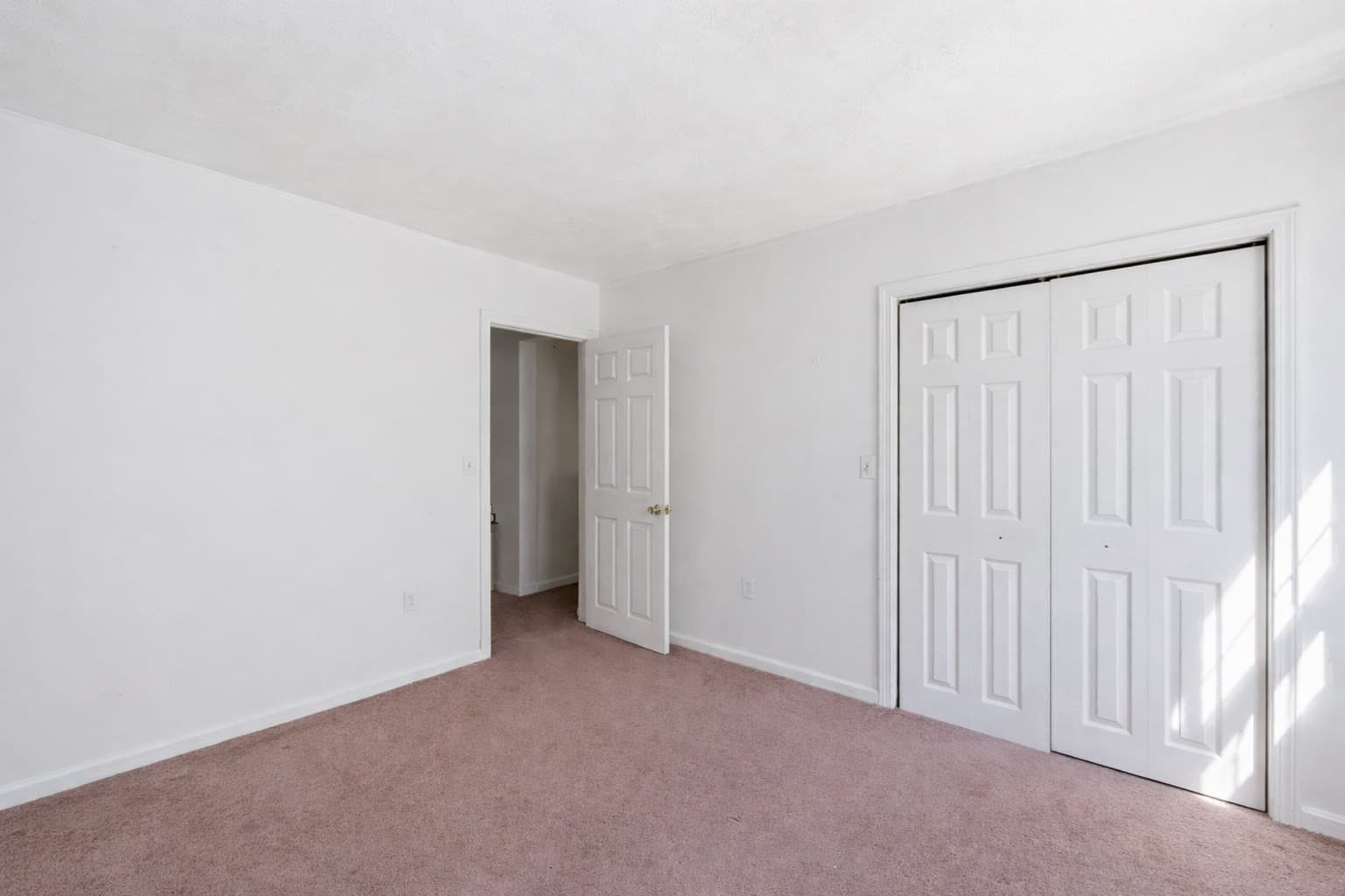 Condominium at 21 Ferndale St # 2B, Boston MA 02124, photo 5 of 9