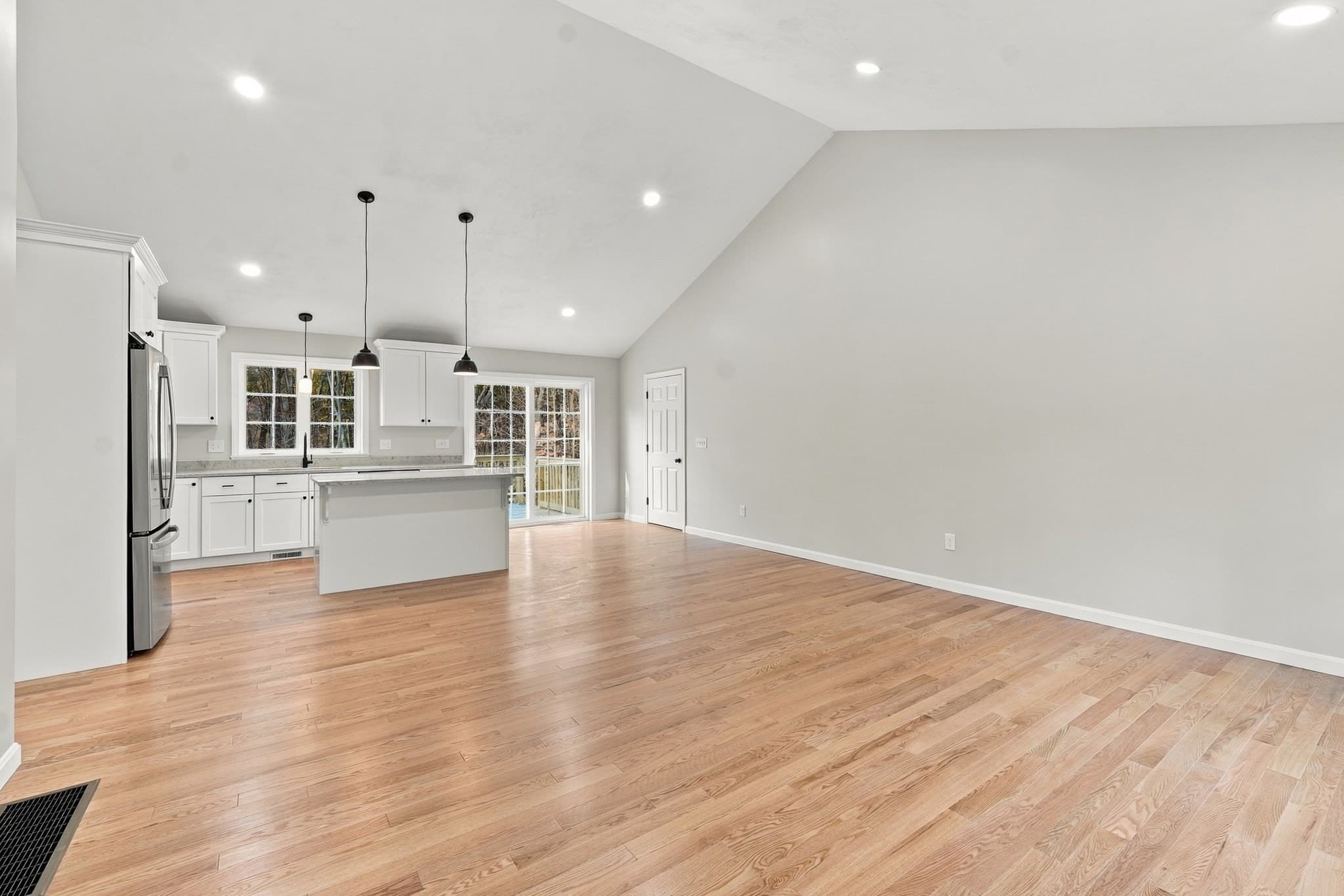 Single Family Residence at 459 Cronin Rd, Warren MA 01083, photo 6 of 34
