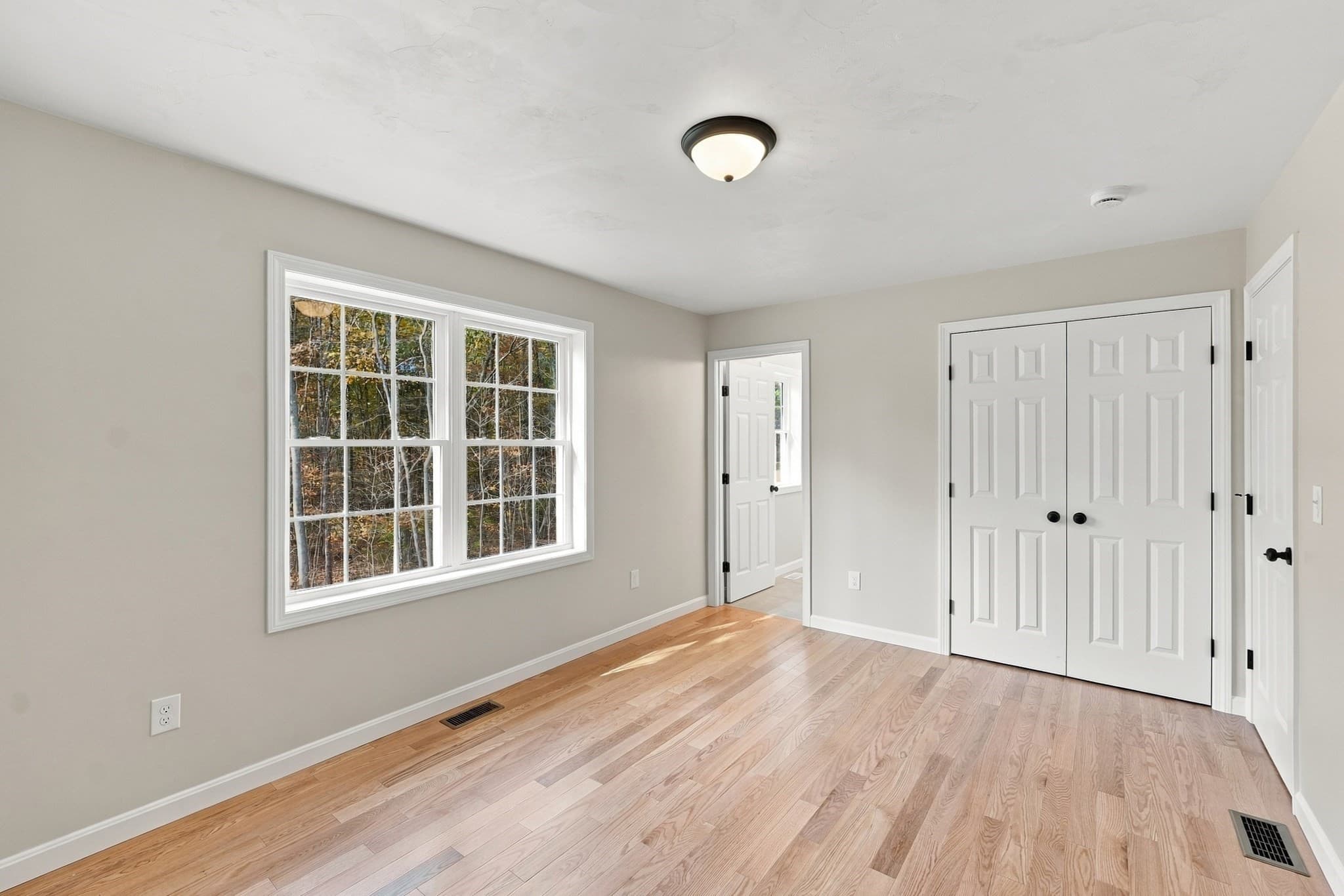 Single Family Residence at 459 Cronin Rd, Warren MA 01083, photo 11 of 34