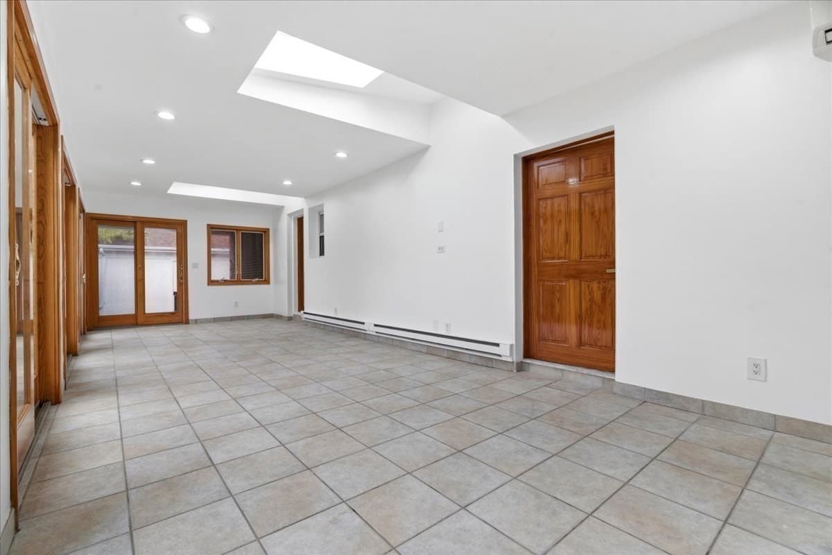 Single Family Residence at 6 Burbank Rd, Medford MA 02155, photo 14 of 33