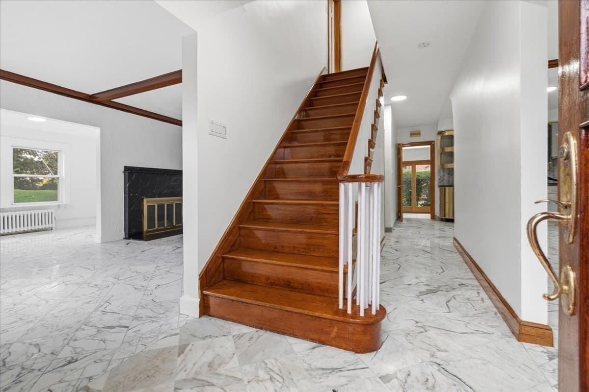 Single Family Residence at 6 Burbank Rd, Medford MA 02155, photo 19 of 33