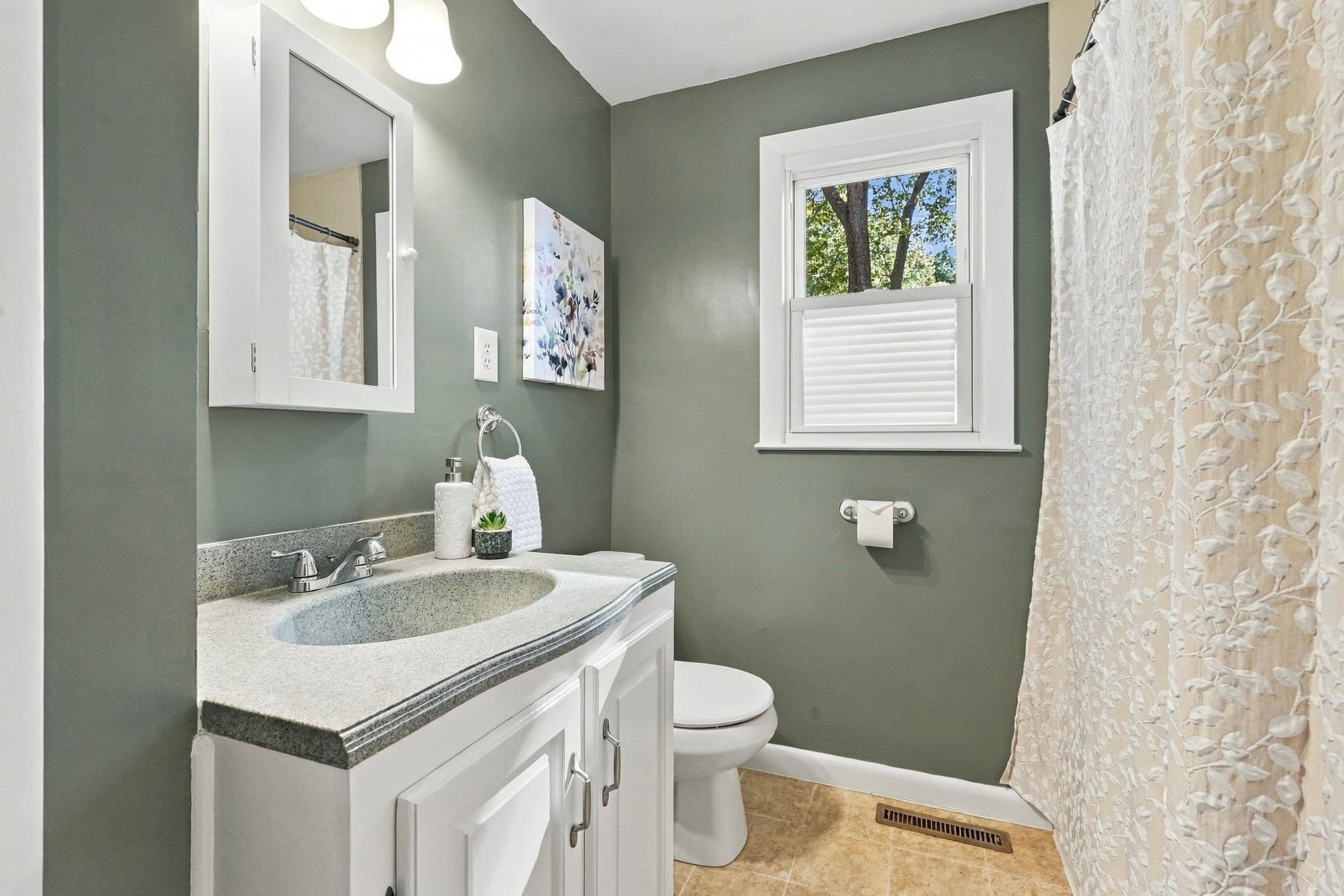 Single Family Residence at 86 Herrman Street, West Springfield MA 01089, photo 25 of 37