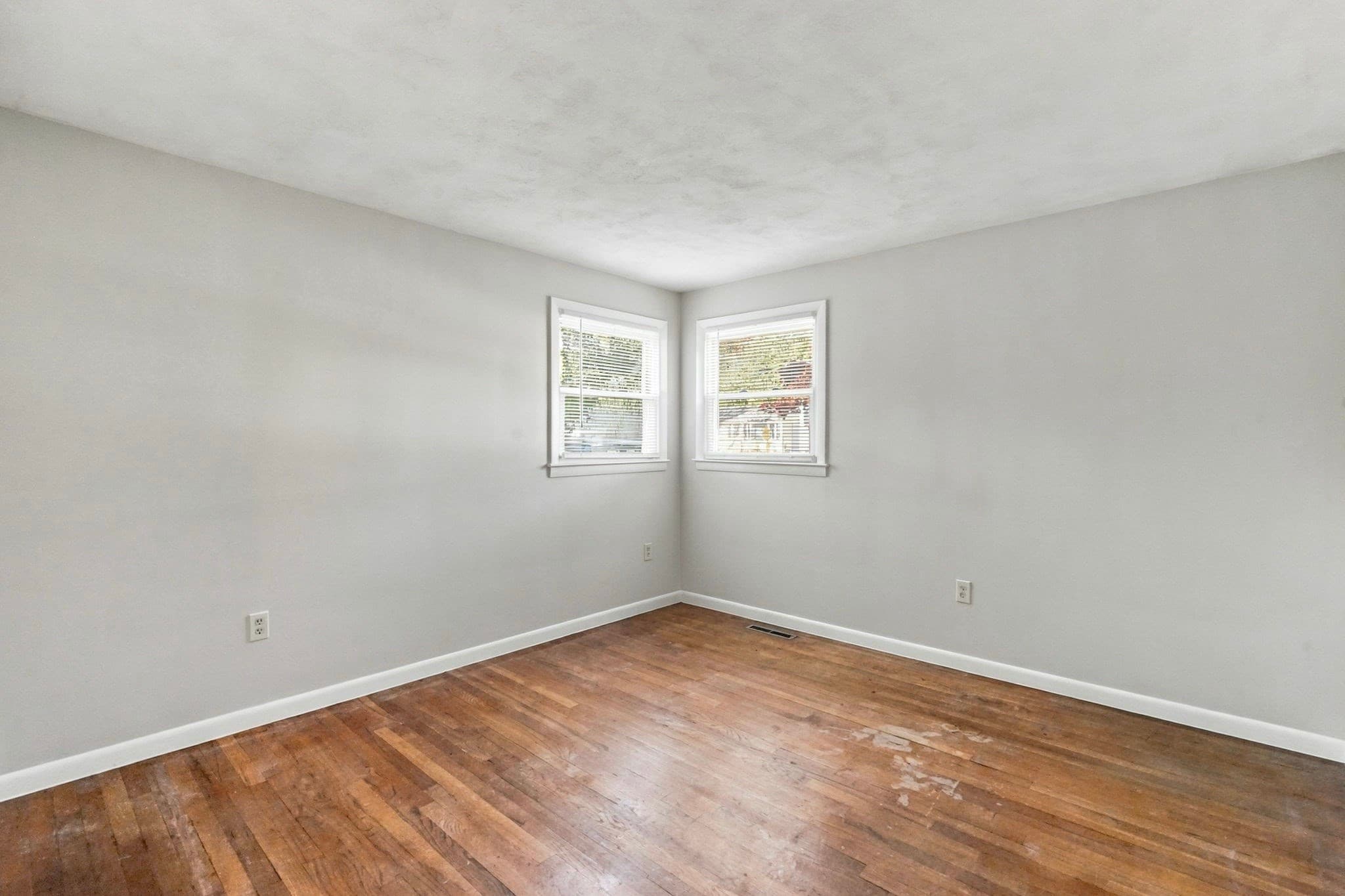 Single Family Residence at 86 Herrman Street, West Springfield MA 01089, photo 21 of 37