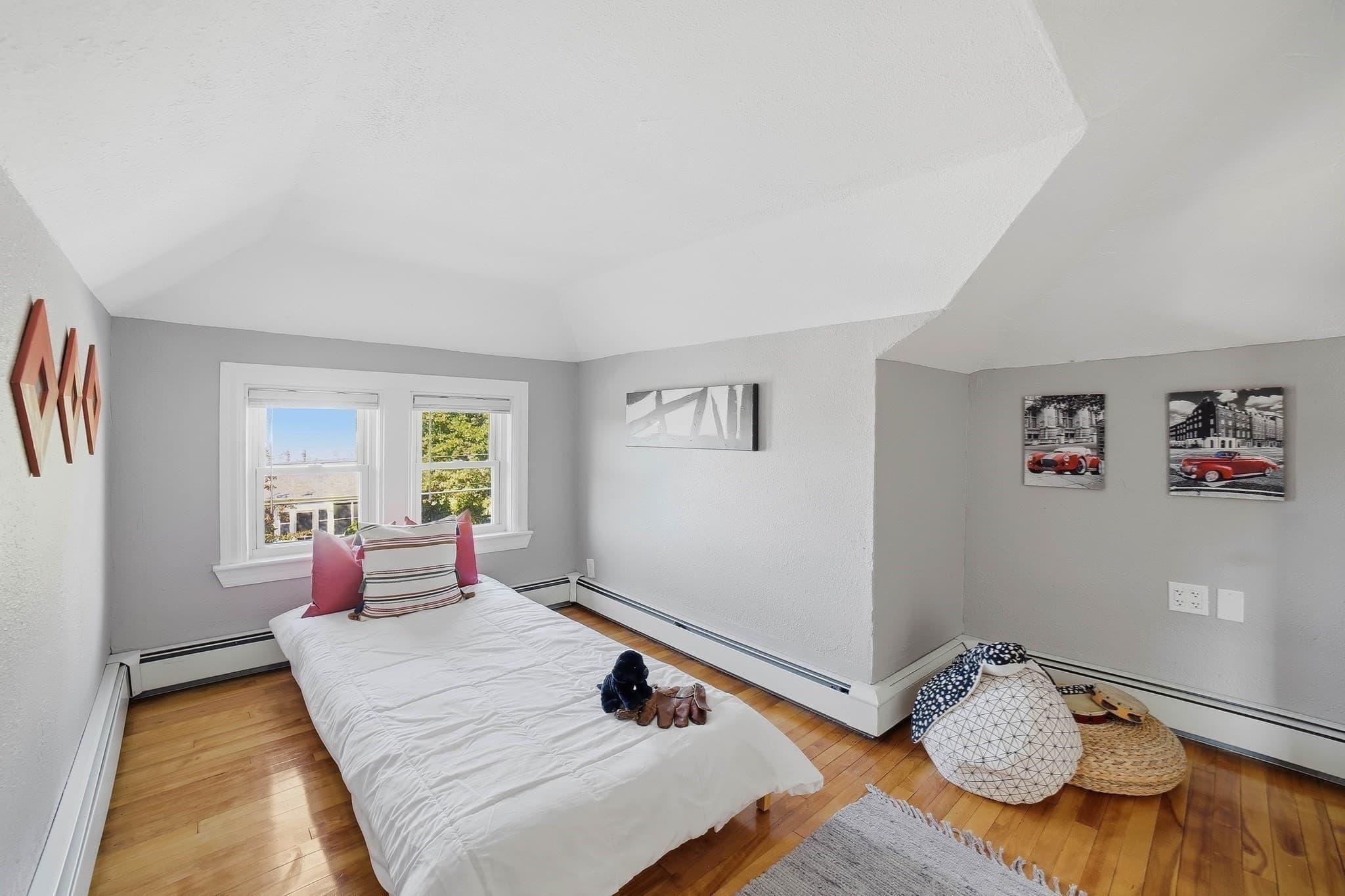 Single Family Residence at 194 Whitmarsh Ave, Worcester MA 01606, photo 23 of 34