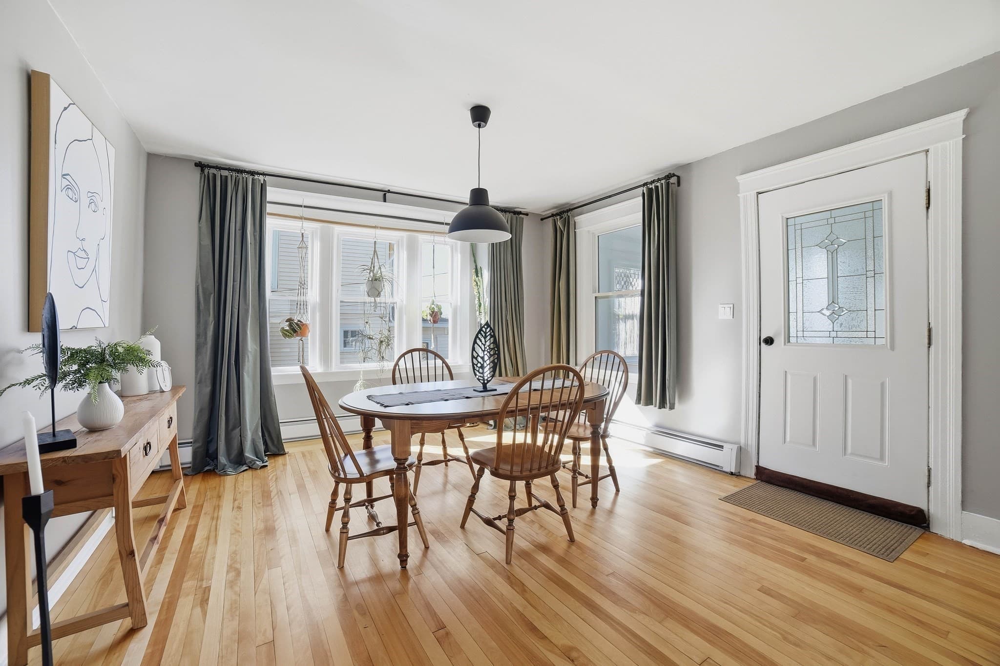 Single Family Residence at 194 Whitmarsh Ave, Worcester MA 01606, photo 8 of 34