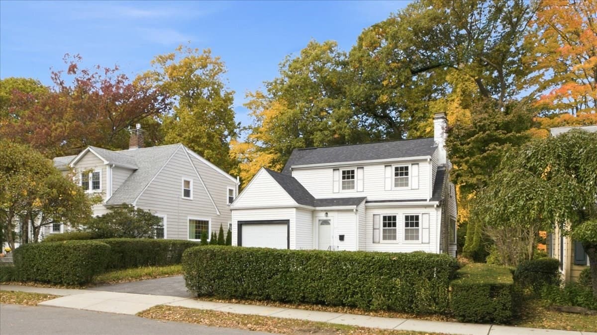 Single Family Residence at 77 Payson Rd, Brookline MA 02467, photo 2 of 35