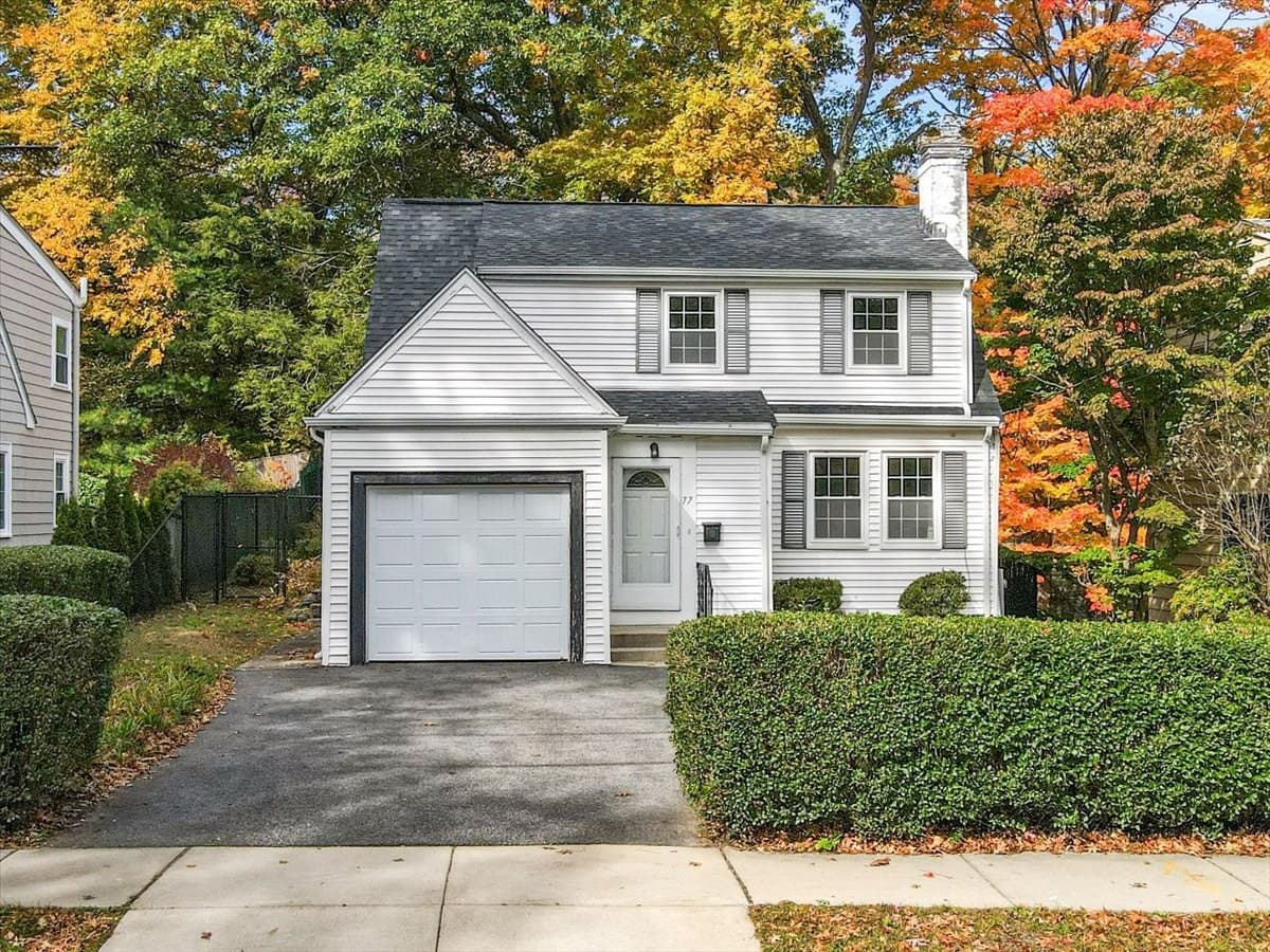 77 Payson Rd, Brookline MA 02467