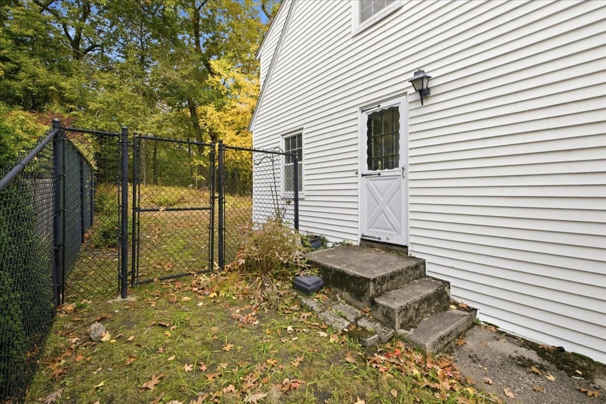 Single Family Residence at 77 Payson Rd, Brookline MA 02467, photo 28 of 35