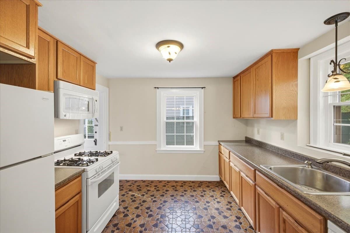 Single Family Residence at 77 Payson Rd, Brookline MA 02467, photo 11 of 35