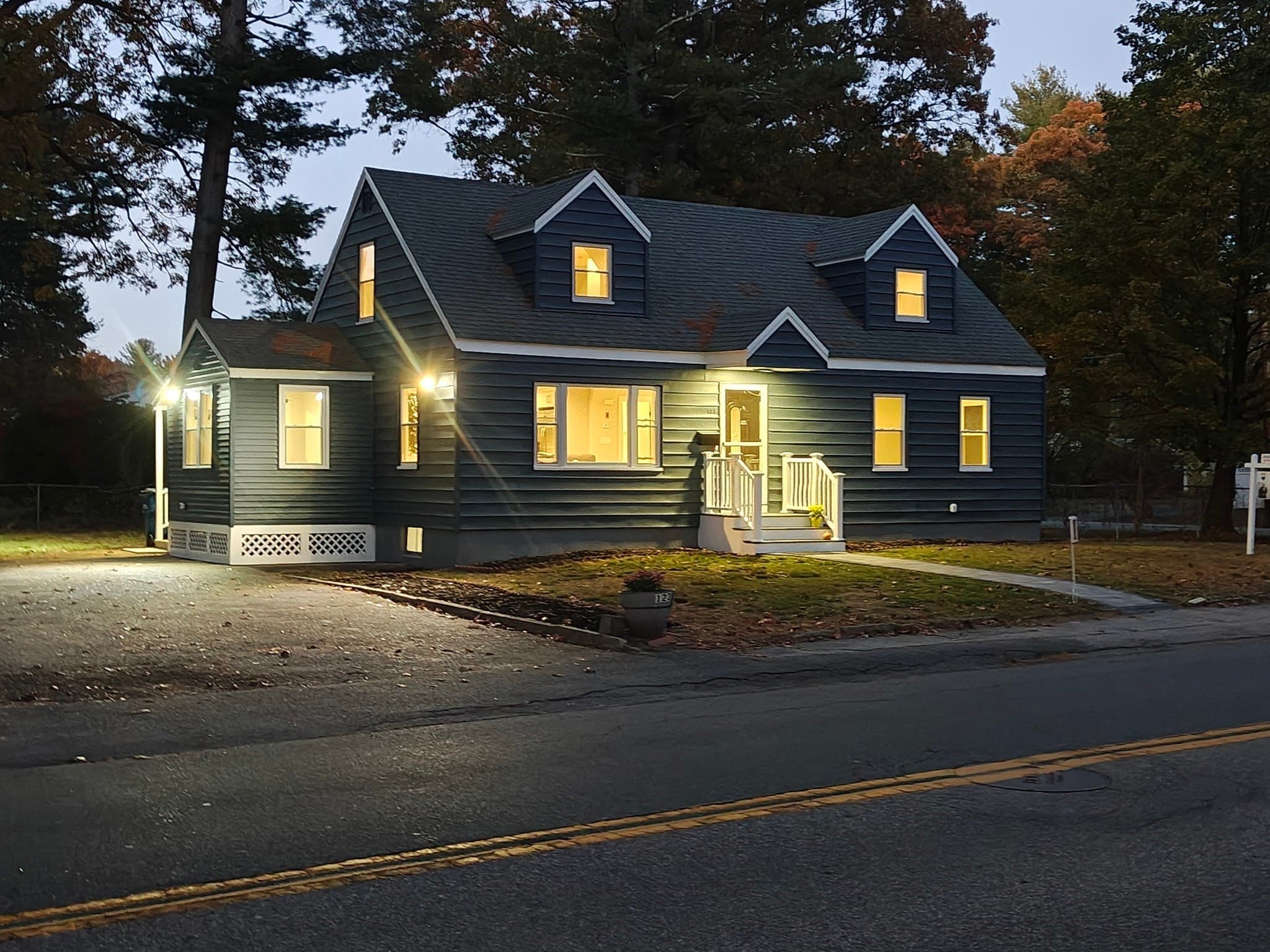 Single Family Residence at 123 Patten Rd, Tewksbury MA 01876, photo 2 of 36