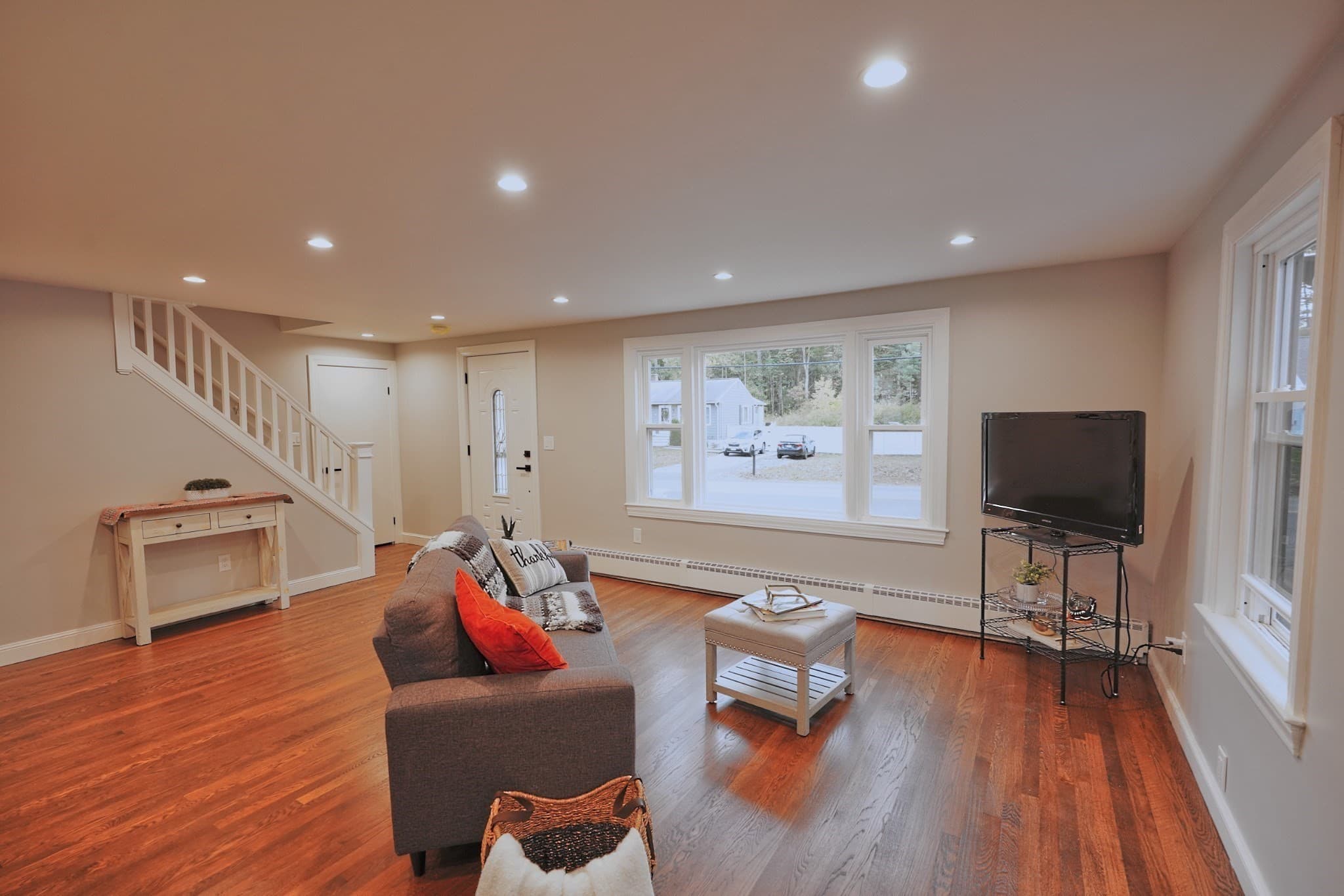 Single Family Residence at 123 Patten Rd, Tewksbury MA 01876, photo 5 of 36