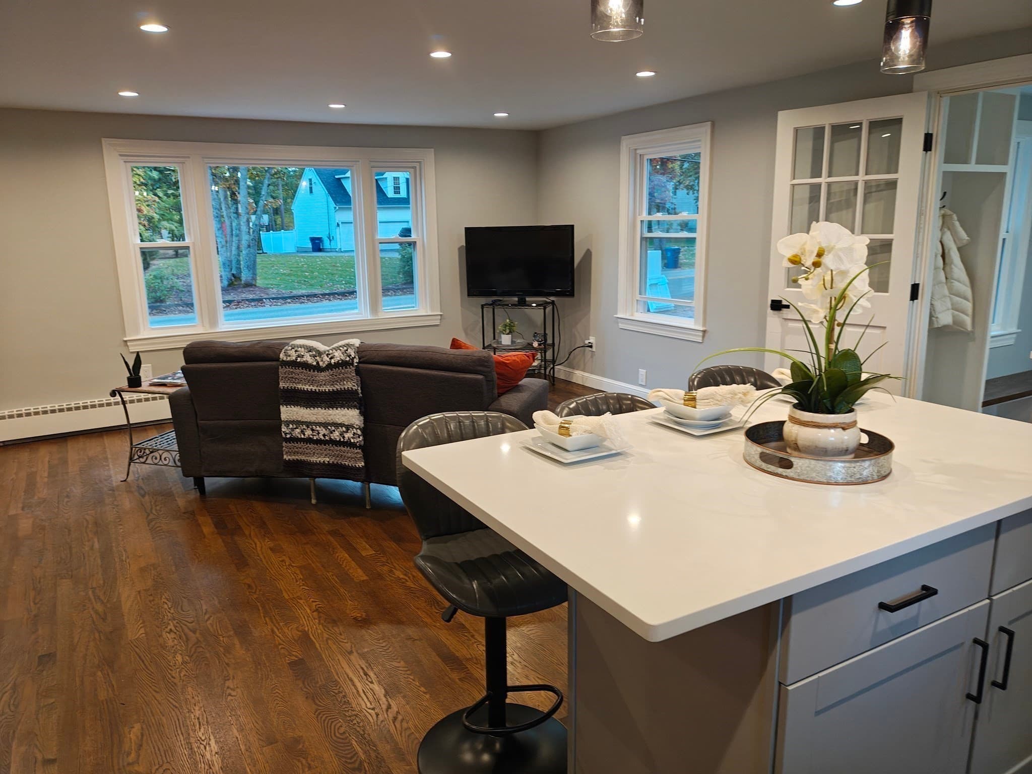 Single Family Residence at 123 Patten Rd, Tewksbury MA 01876, photo 9 of 36