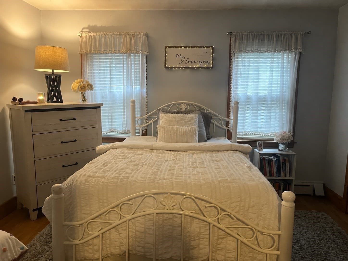 Single Family Residence at 38 Saint Anthony St, Chicopee MA 01013, photo 5 of 13
