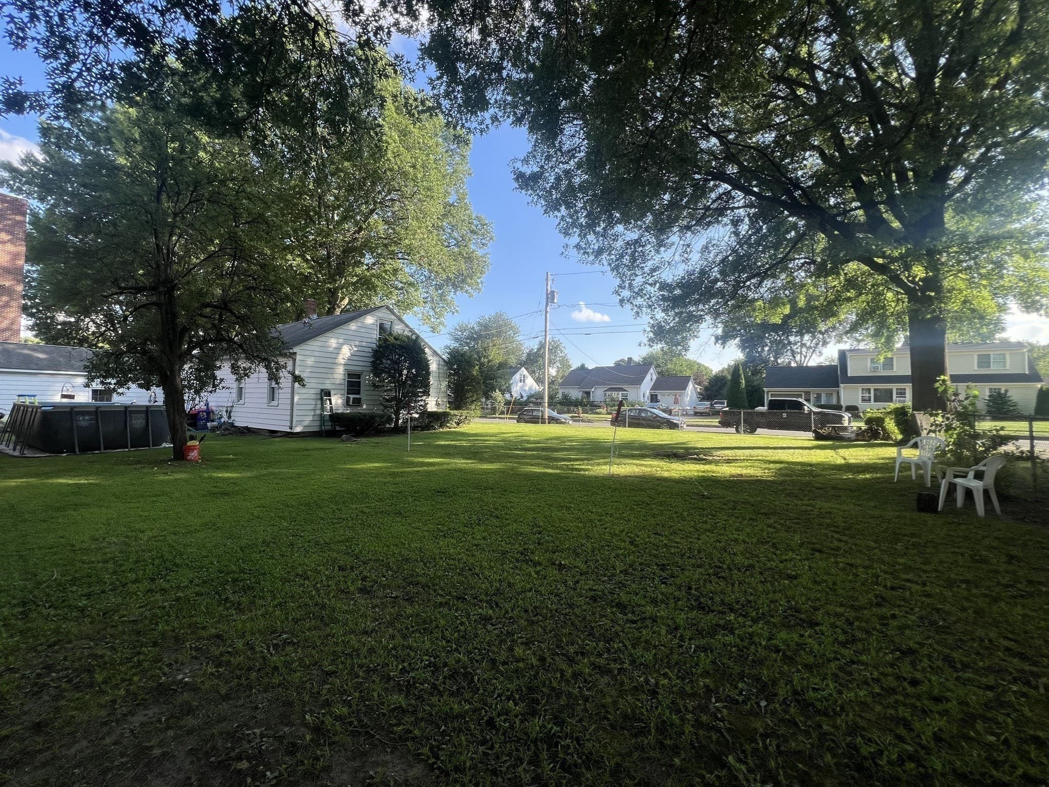 Single Family Residence at 38 Saint Anthony St, Chicopee MA 01013, photo 8 of 13