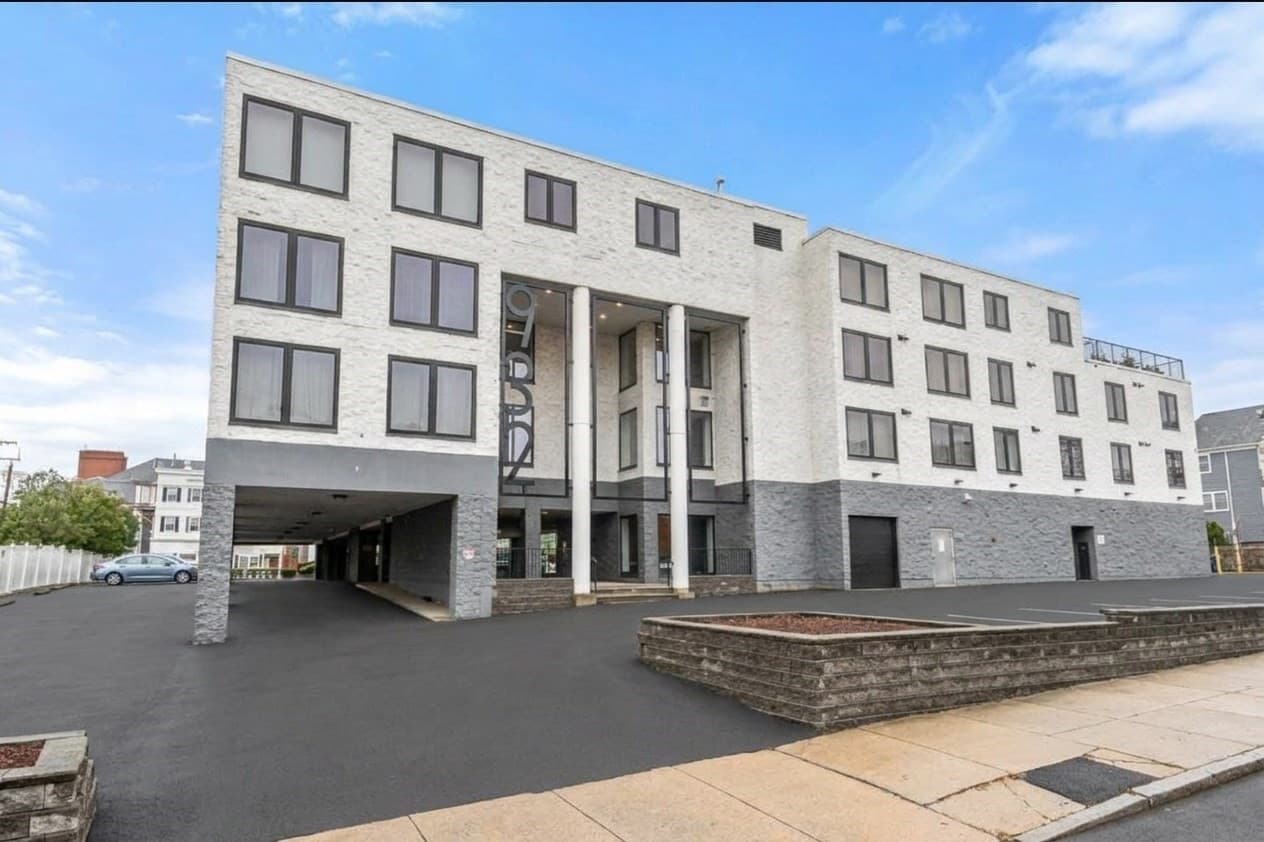 932 Broadway # 208, Chelsea MA 02150