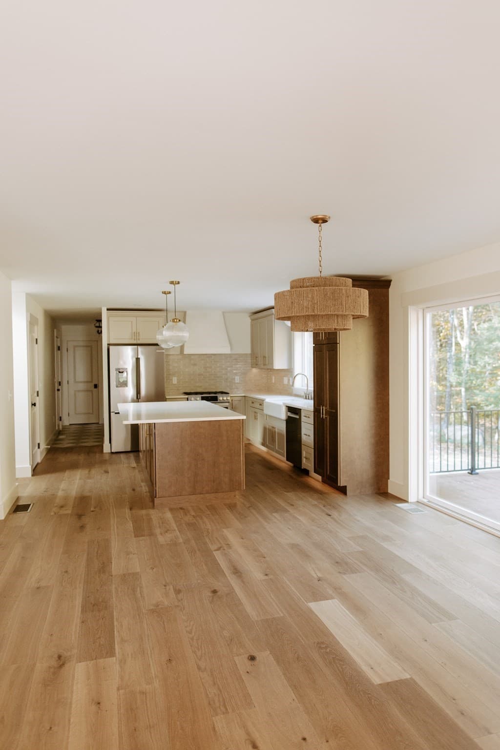Single Family Residence at 809 Chase Rd, Lunenburg MA 01462, photo 9 of 40