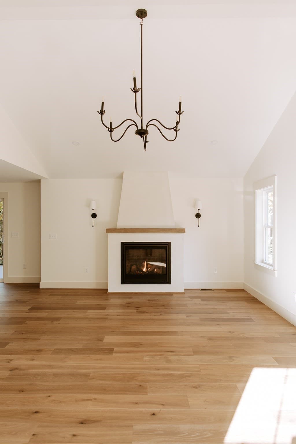 Single Family Residence at 809 Chase Rd, Lunenburg MA 01462, photo 11 of 40