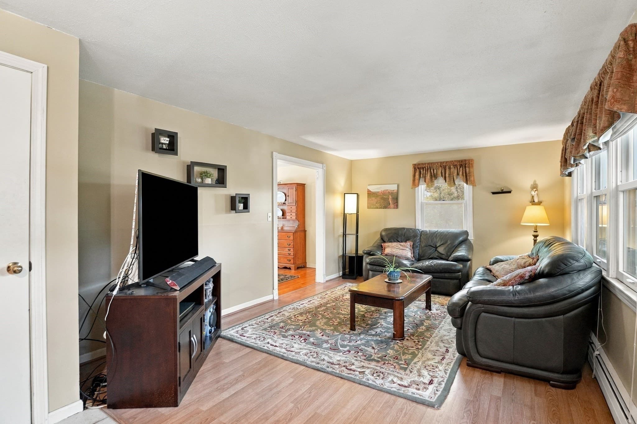 Single Family Residence at 5 Ragged Hill Rd, Milford MA 01757, photo 6 of 34