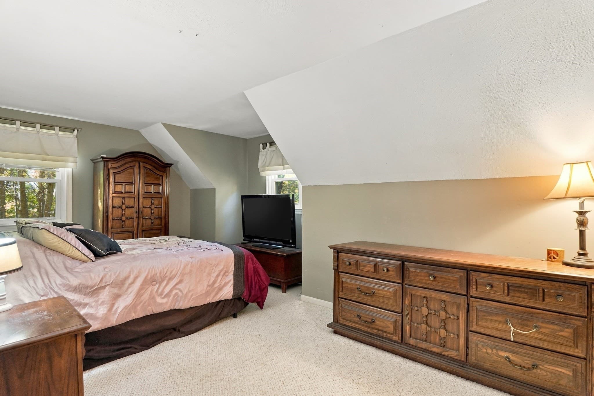 Single Family Residence at 5 Ragged Hill Rd, Milford MA 01757, photo 17 of 34