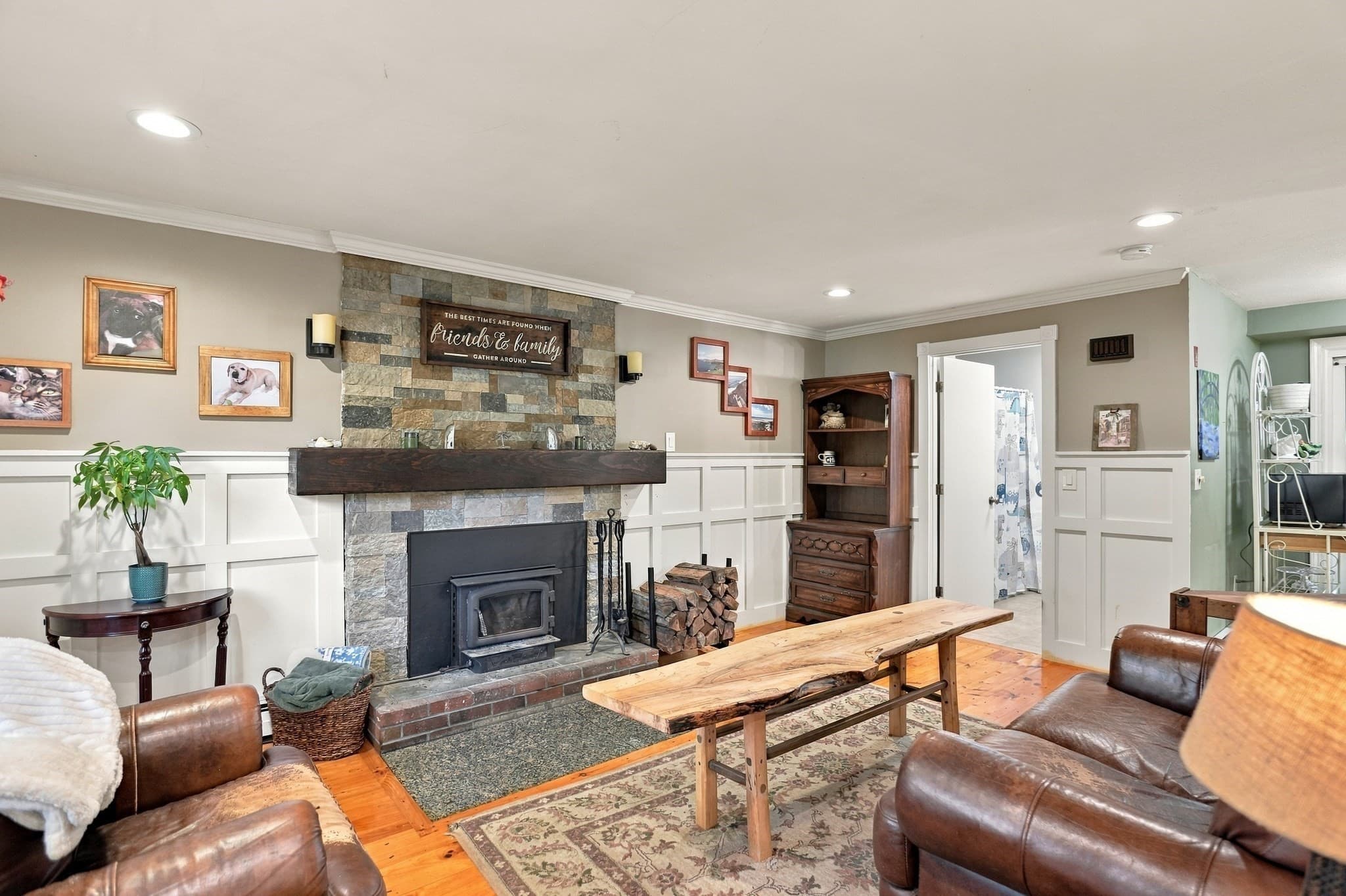 Single Family Residence at 5 Ragged Hill Rd, Milford MA 01757, photo 12 of 34
