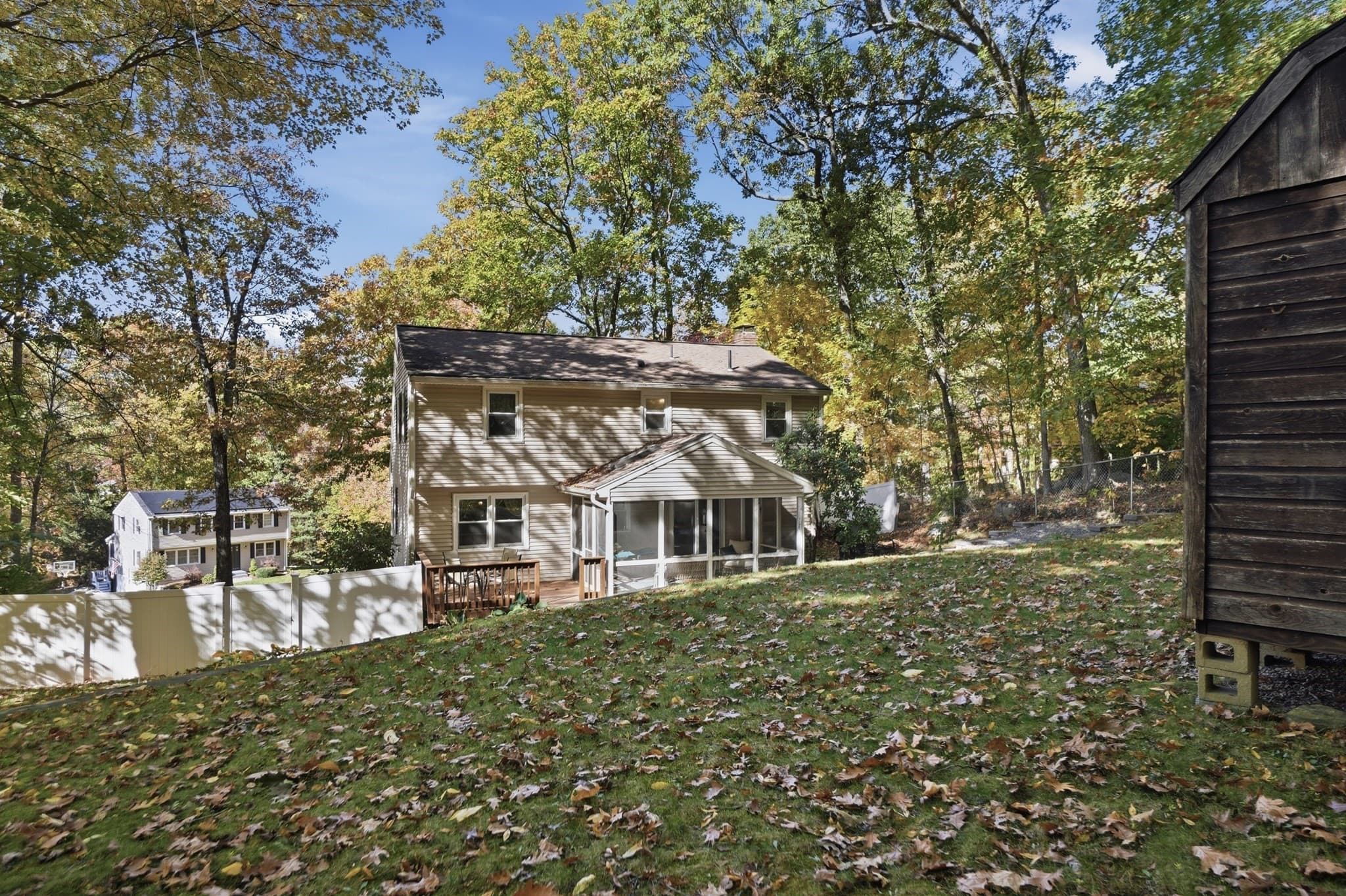 Single Family Residence at 5 Ragged Hill Rd, Milford MA 01757, photo 3 of 34