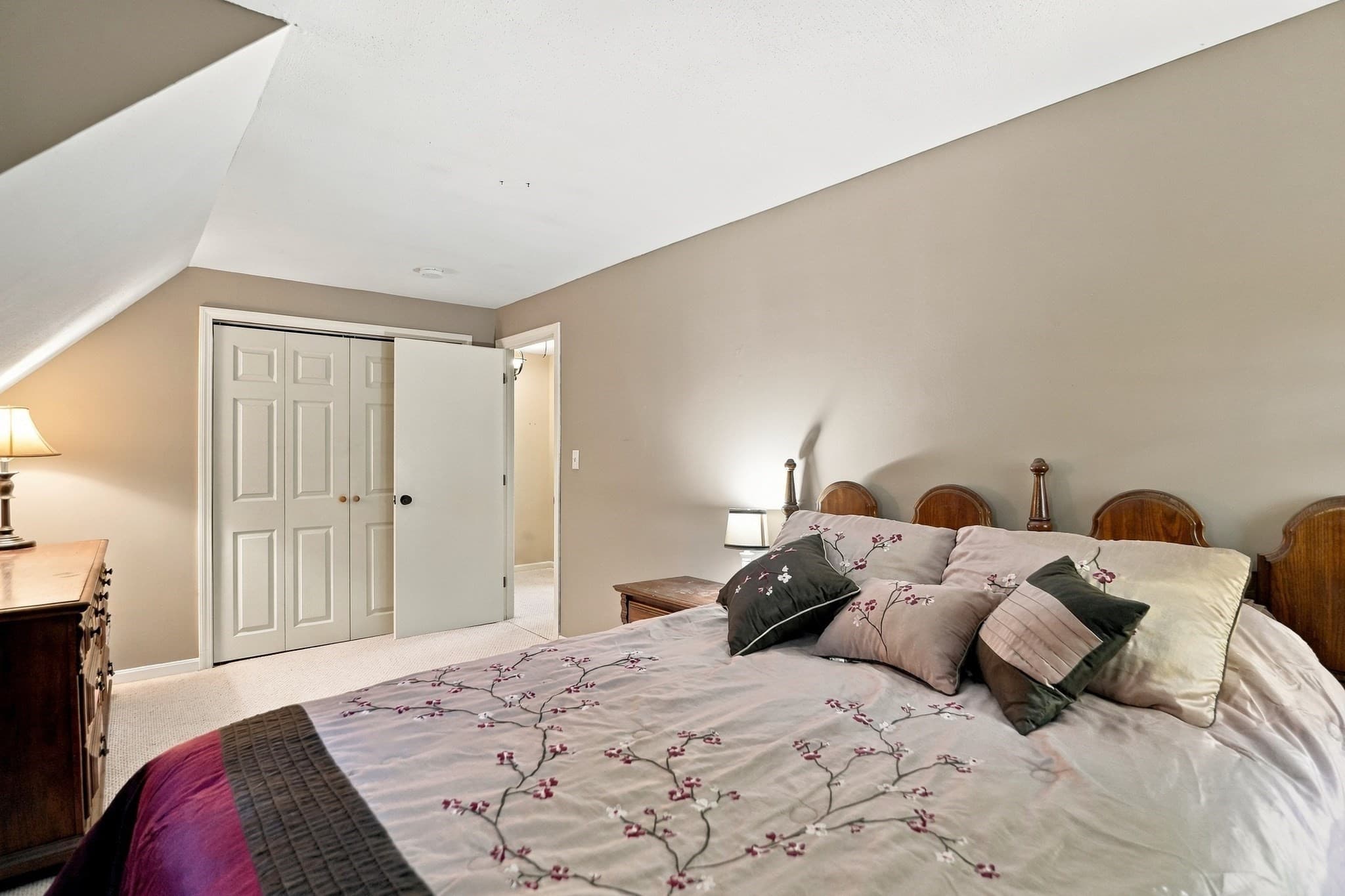 Single Family Residence at 5 Ragged Hill Rd, Milford MA 01757, photo 19 of 34