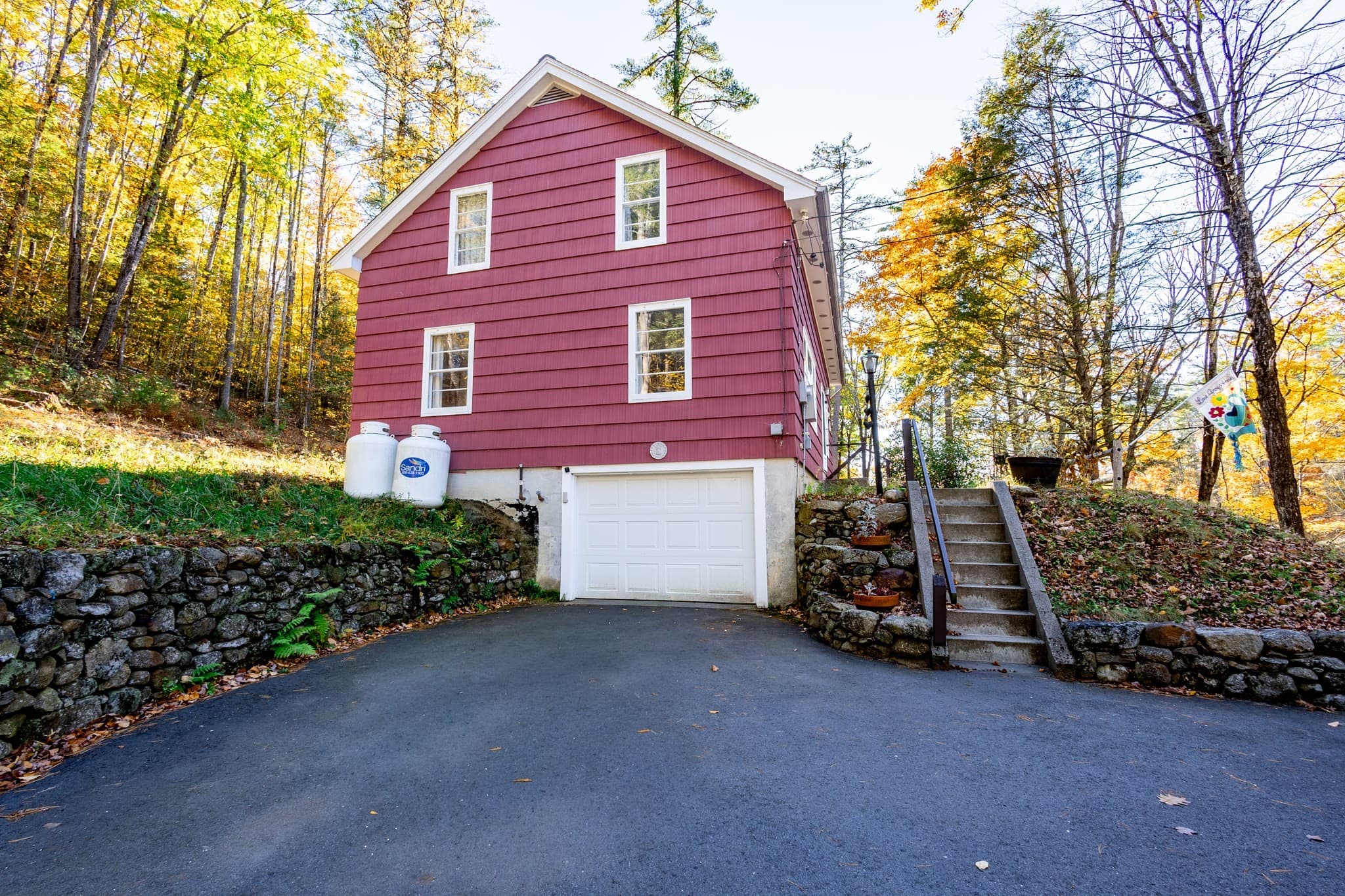 Single Family Residence at 28 Revere Hill Rd, Warwick MA 01378, photo 6 of 36