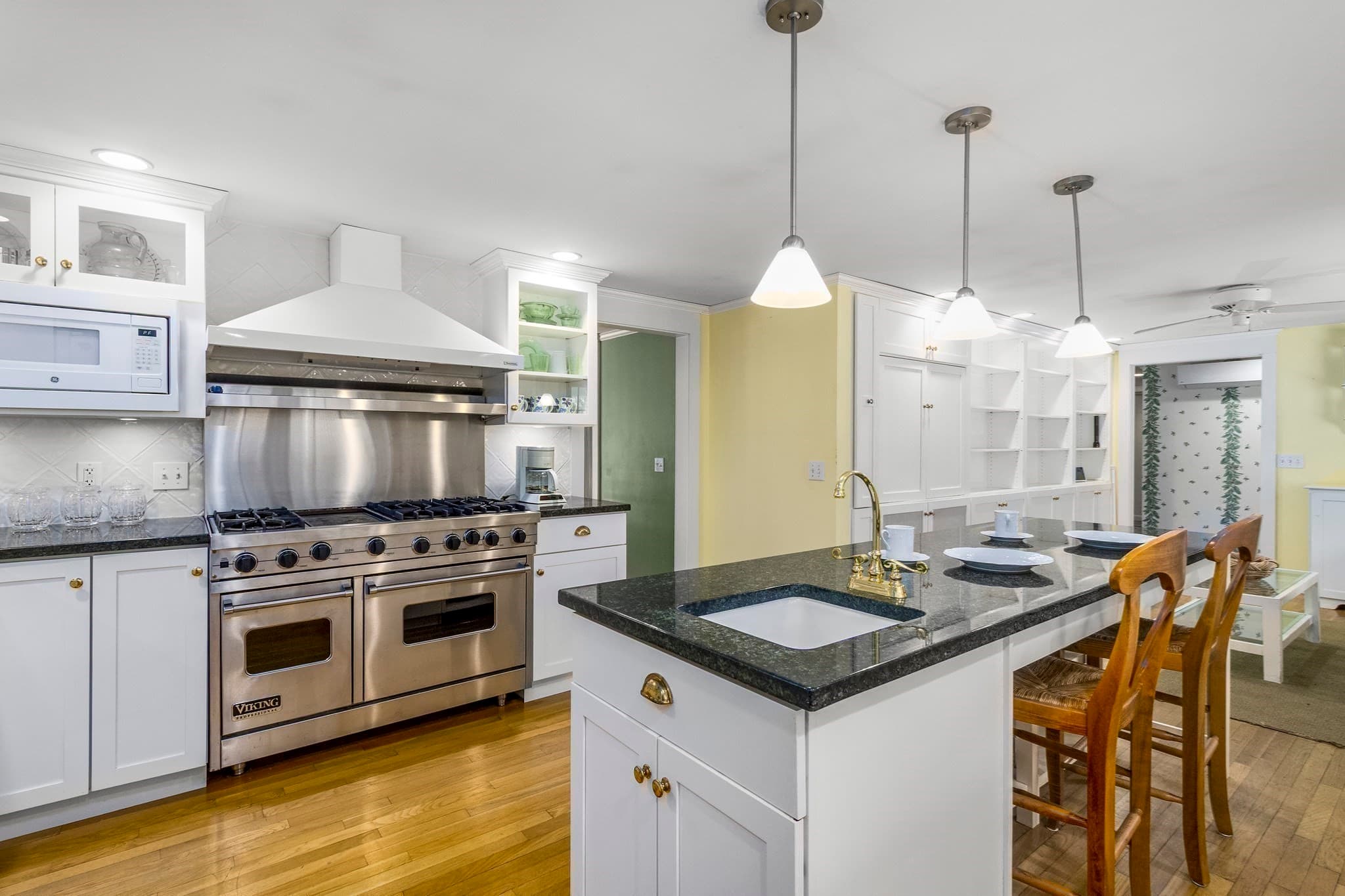 Single Family Residence at 789 Riverview Drive, Chatham MA 02633, photo 11 of 42