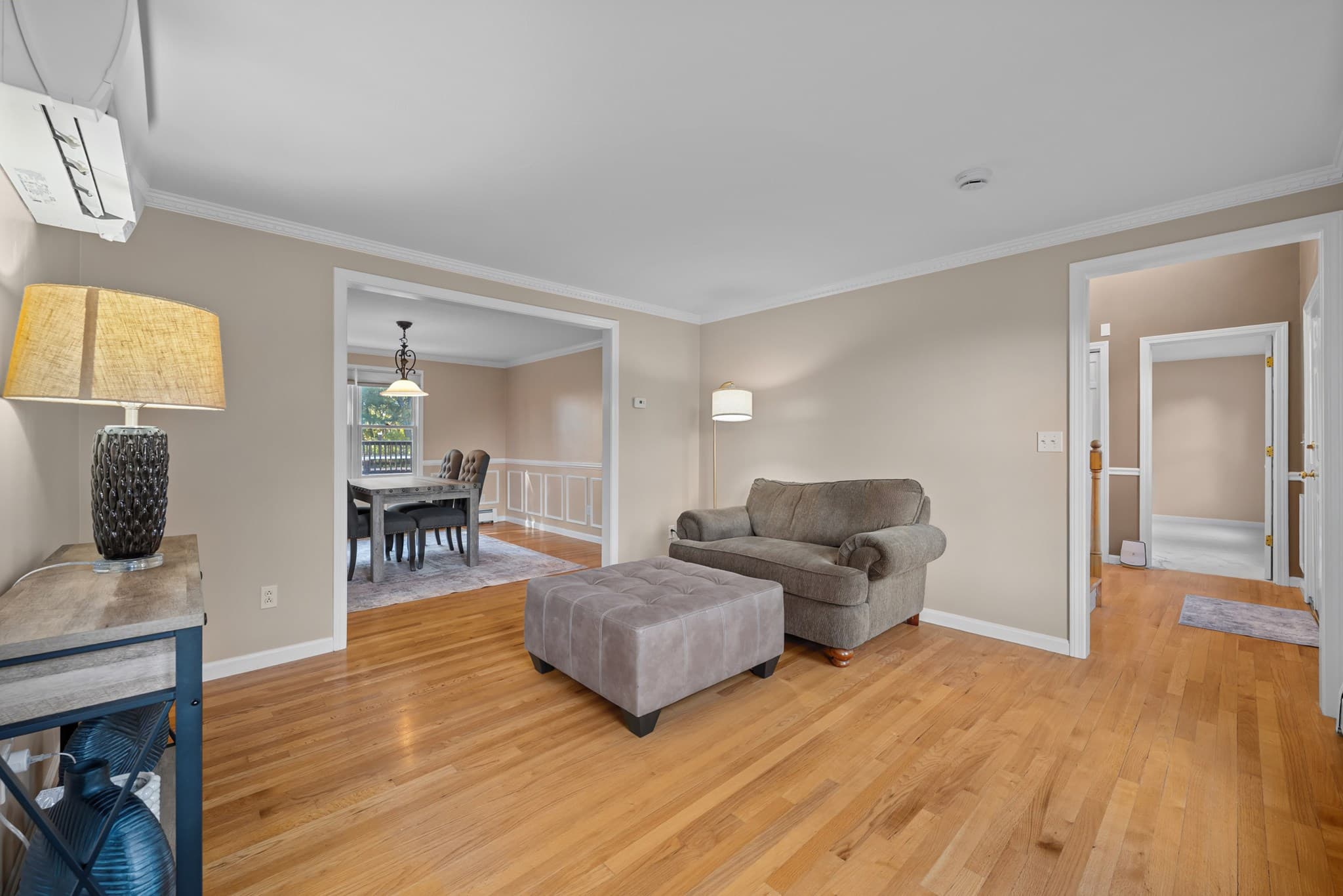 Single Family Residence at 7 Old Salem Cir, Shrewsbury MA 01545, photo 7 of 42