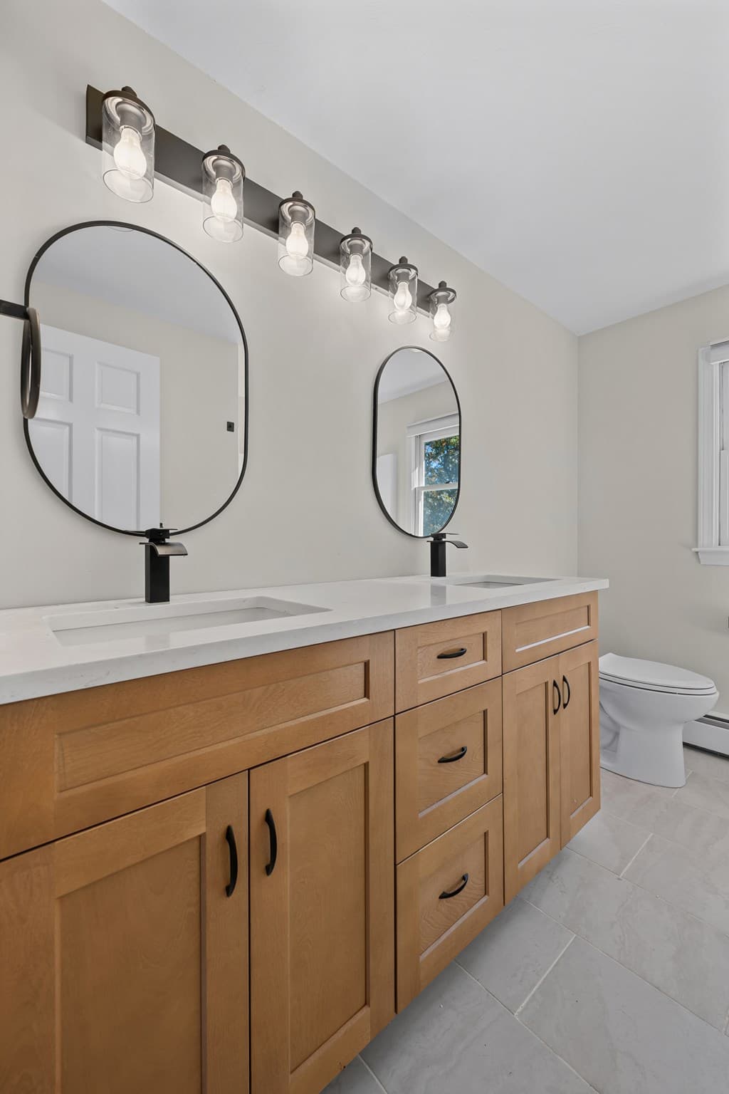 Single Family Residence at 7 Old Salem Cir, Shrewsbury MA 01545, photo 36 of 42