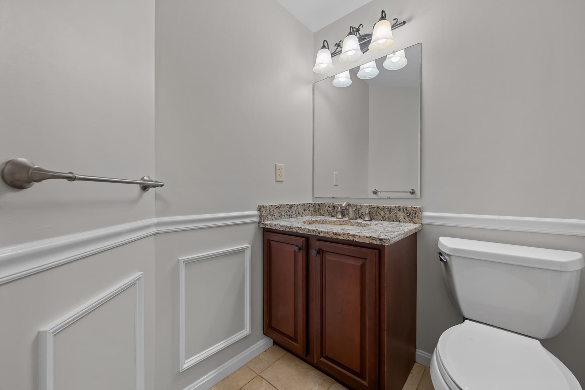 Single Family Residence at 7 Old Salem Cir, Shrewsbury MA 01545, photo 14 of 42