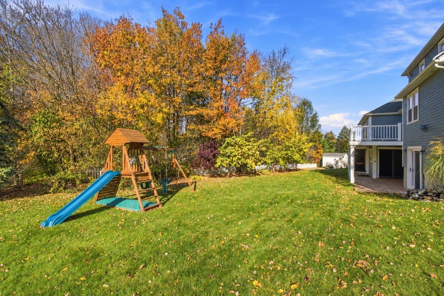 Single Family Residence at 13 Watson Ln, Rutland MA 01543, photo 34 of 36
