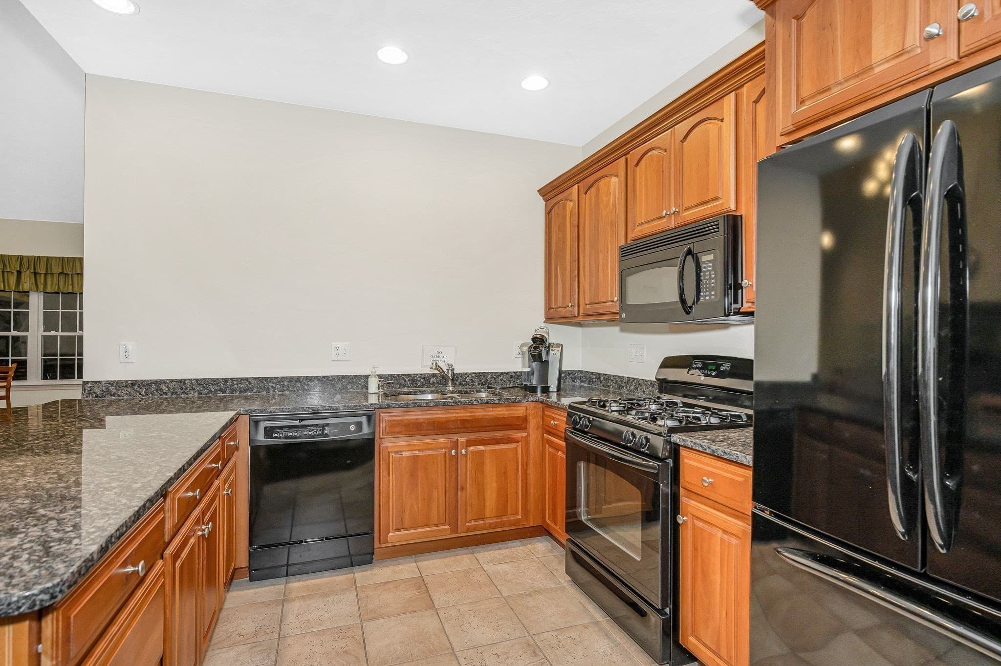 Condominium at 9 Icehouse Rd. # 9, North Andover MA 01845, photo 4 of 5