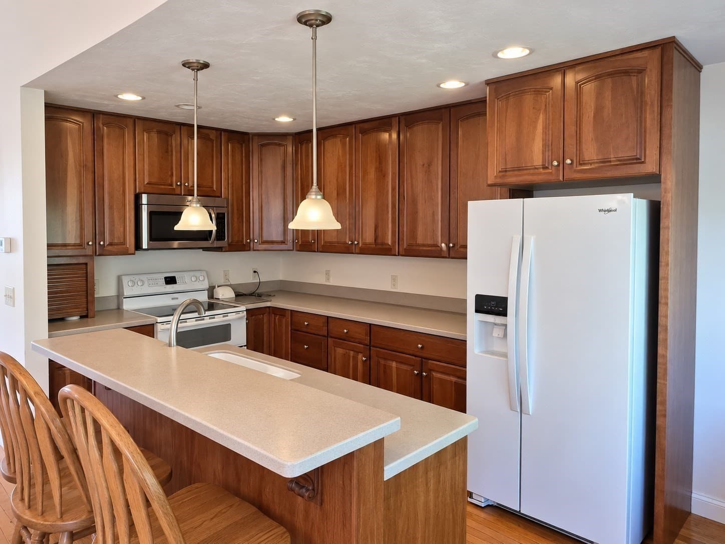 Condominium at 48 Horne Way # 48, Millbury MA 01527, photo 4 of 12