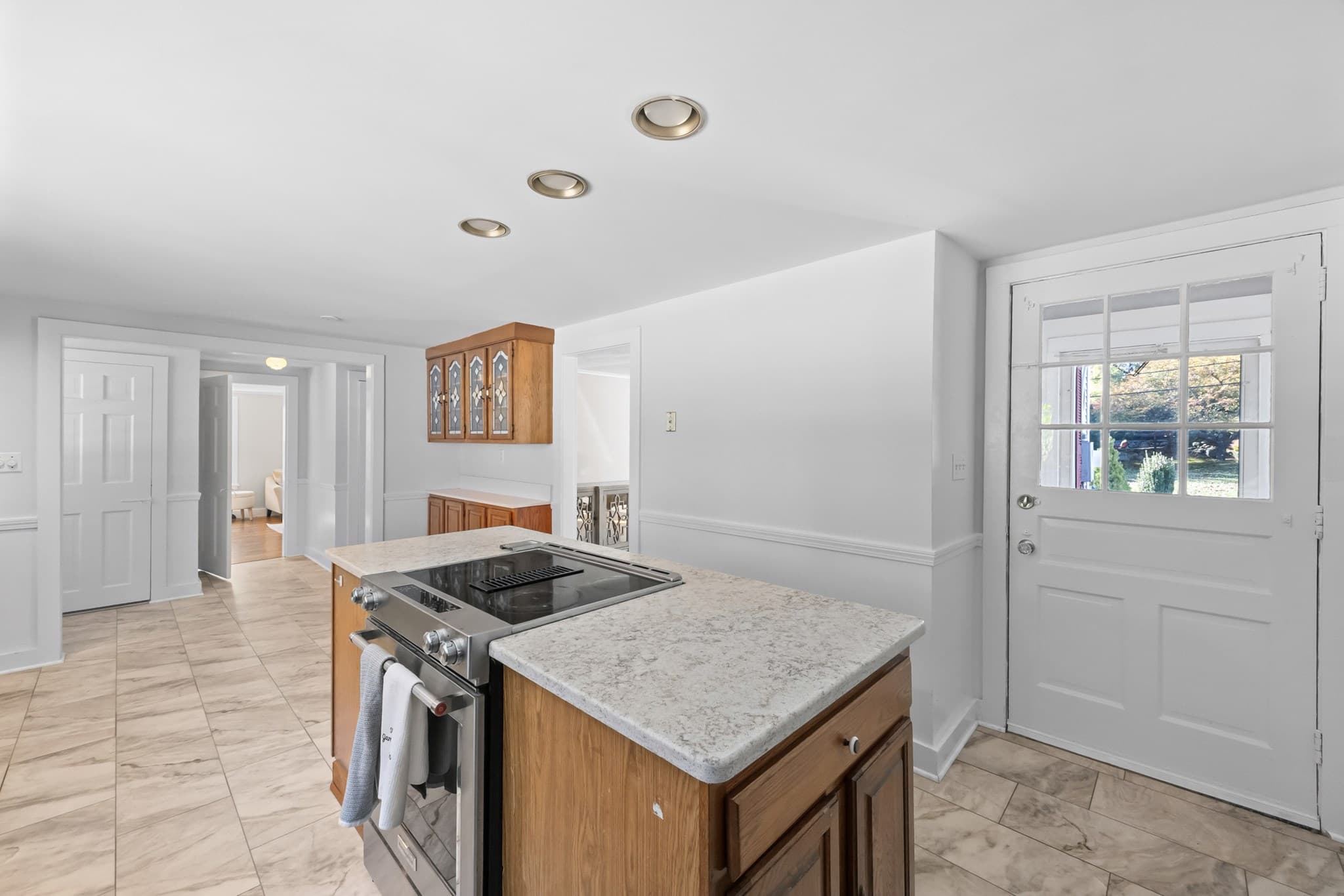 Single Family Residence at 12 Gates Rd, Shrewsbury MA 01545, photo 17 of 39