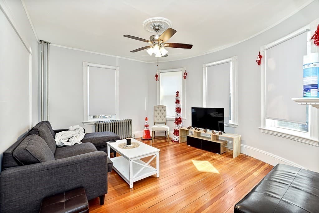 Apartment at 753 Boylston # 2, Brookline MA 02467, photo 9 of 33