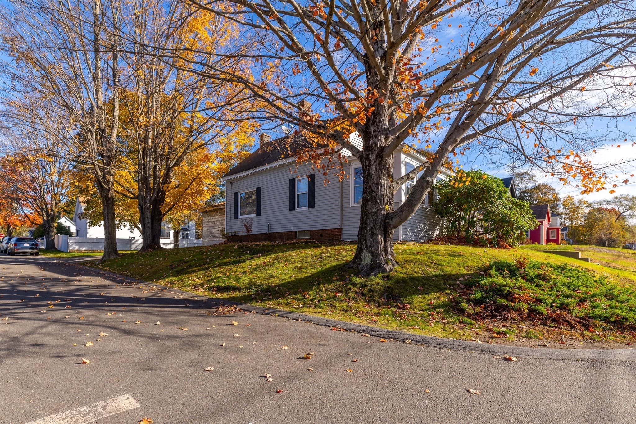 Single Family Residence at 37 Memorial St, Templeton MA 01436, photo 2 of 33