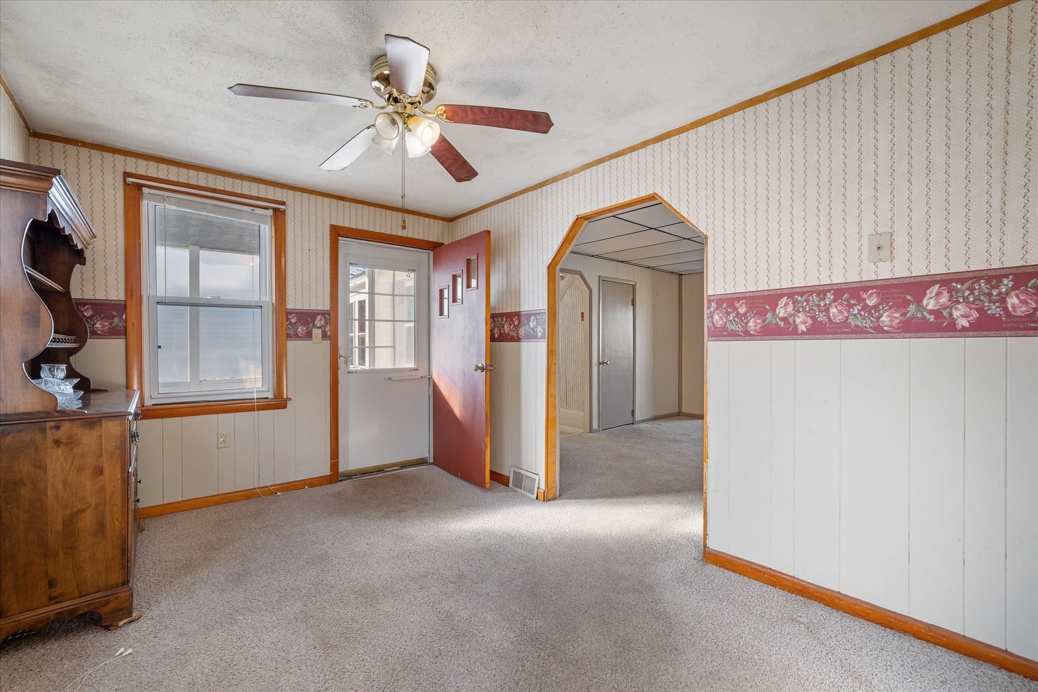 Single Family Residence at 37 Memorial St, Templeton MA 01436, photo 16 of 33