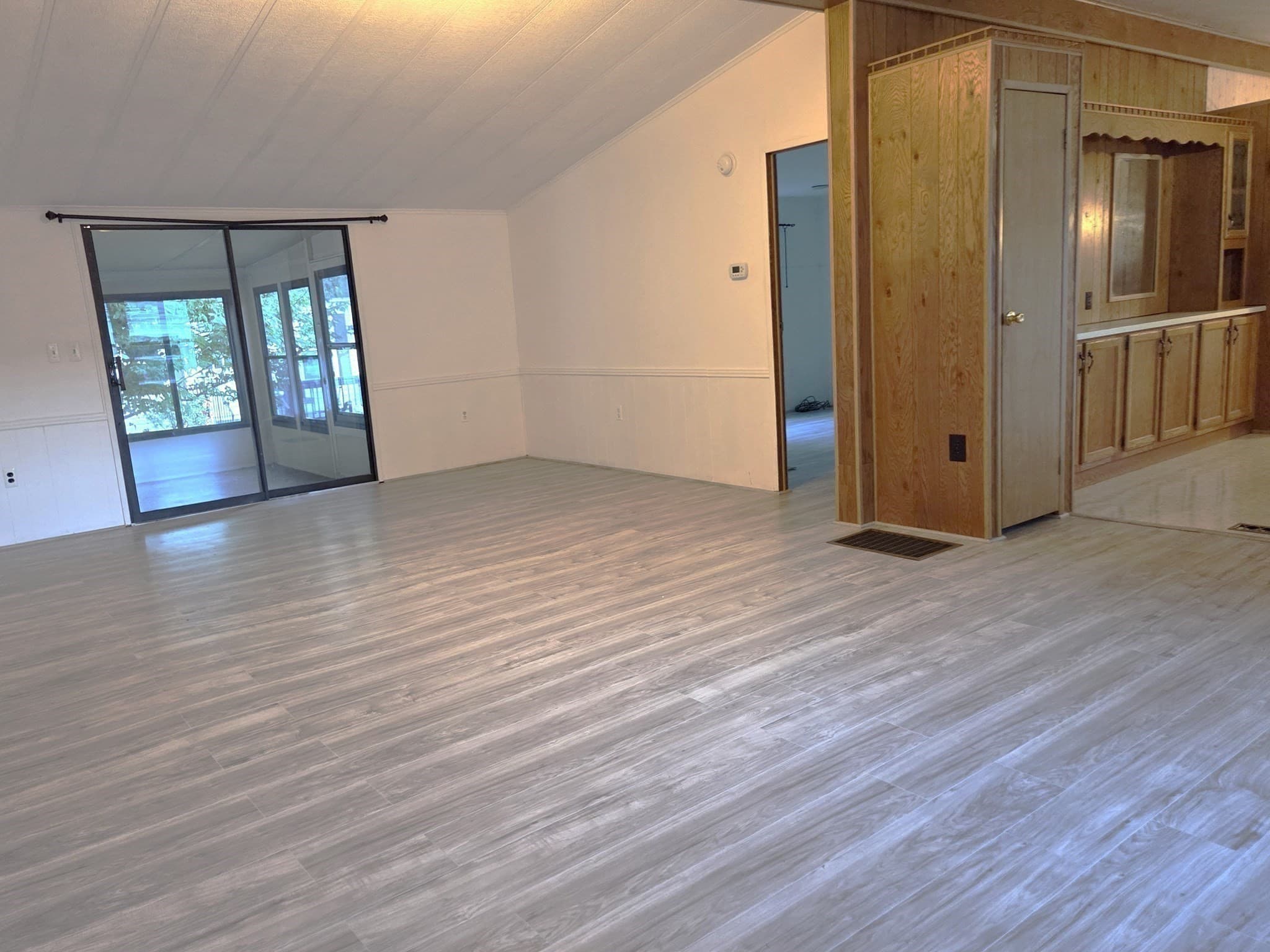 Mobile Home at 116 Victoria Lane, Marlborough MA 01752, photo 14 of 23