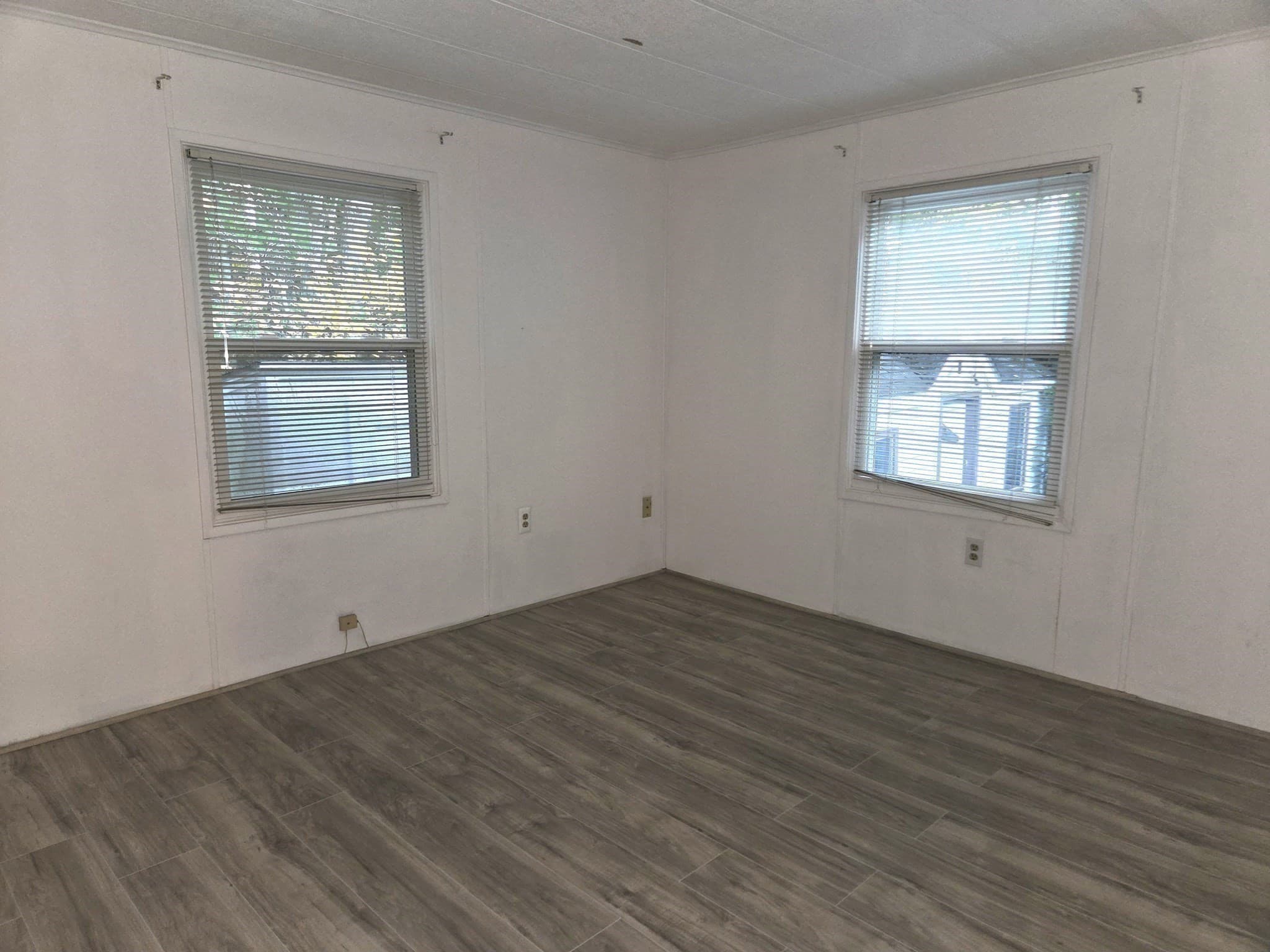 Mobile Home at 116 Victoria Lane, Marlborough MA 01752, photo 18 of 23