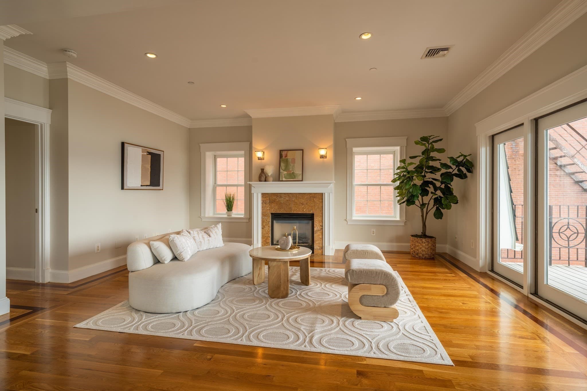 Condominium at 195 Webster St # 4, Boston MA 02128, photo 3 of 41