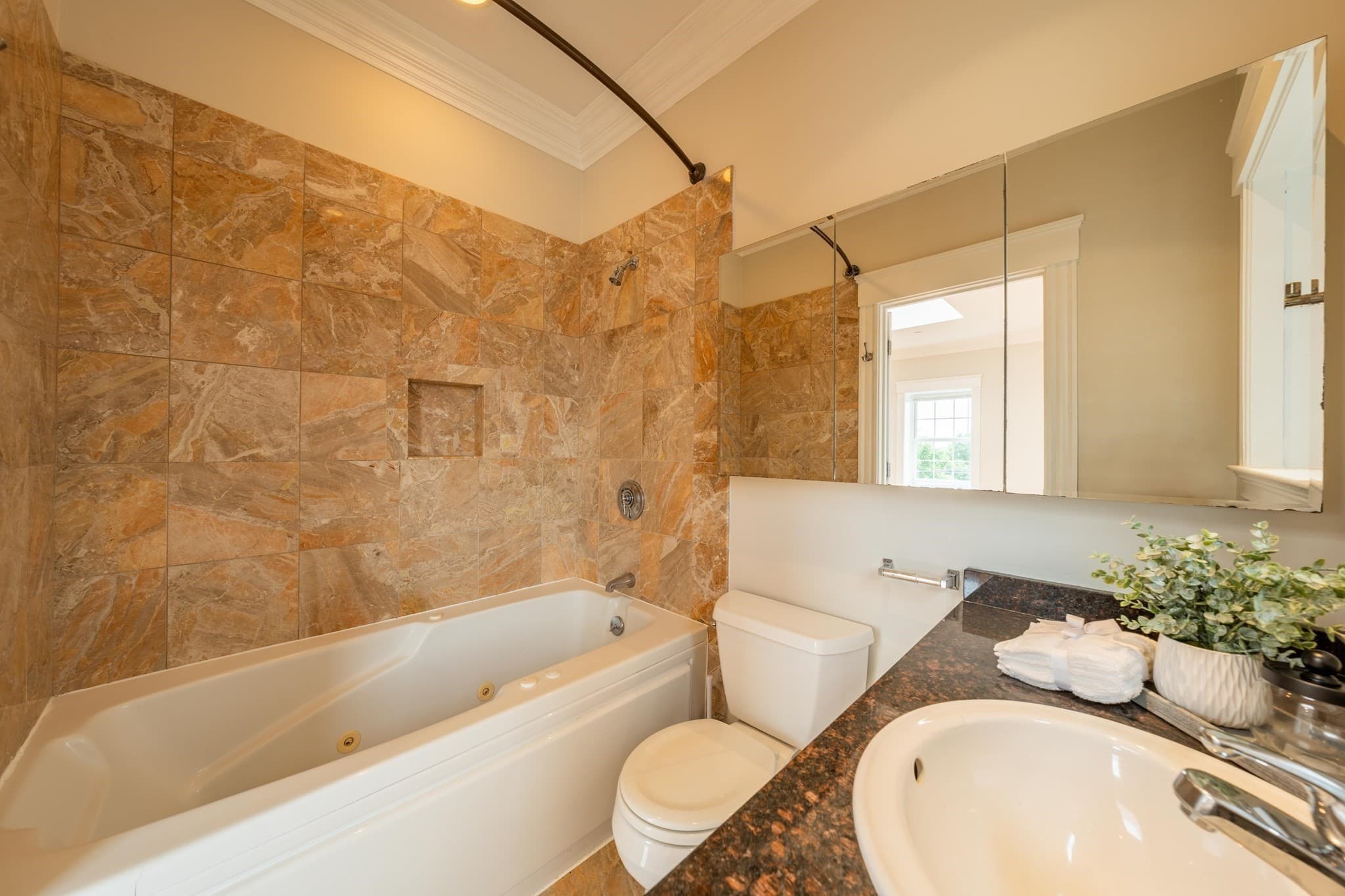 Condominium at 195 Webster St # 4, Boston MA 02128, photo 20 of 41