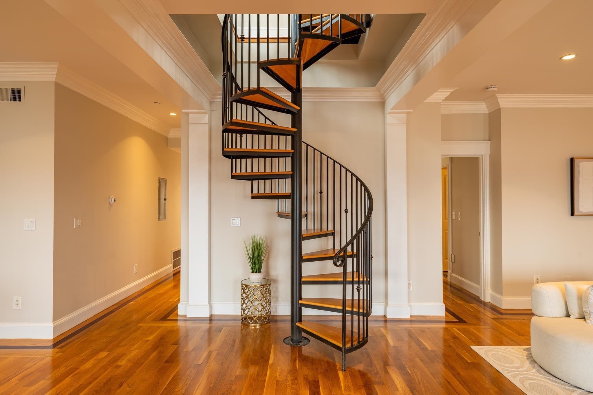 Condominium at 195 Webster St # 4, Boston MA 02128, photo 9 of 41